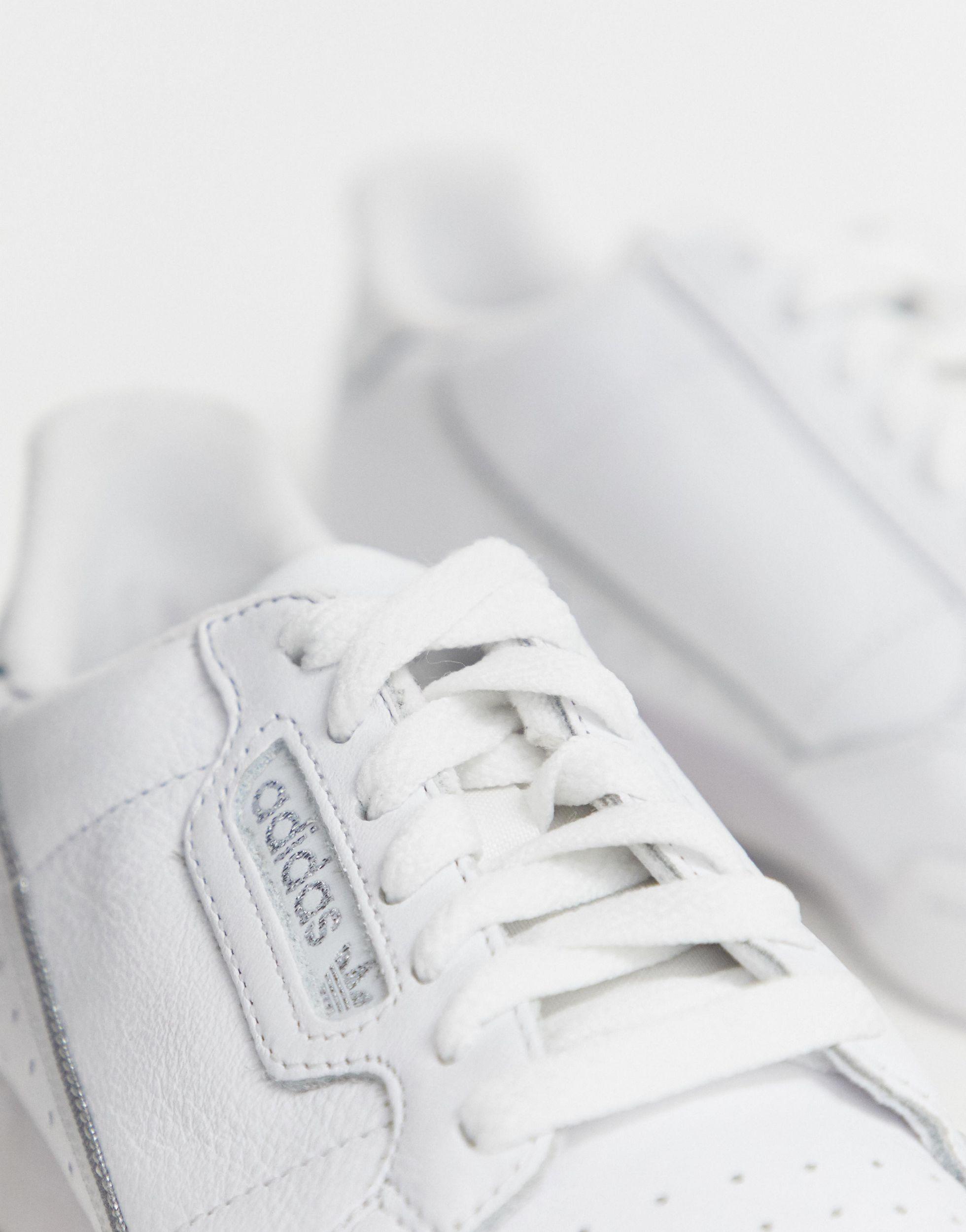 80 white. Серебристые кроссовки adidas Originals Continental 80. Adidas Originals 80s. Стиль 80 адидас. Белые кроссовки adidas Originals NY 90.