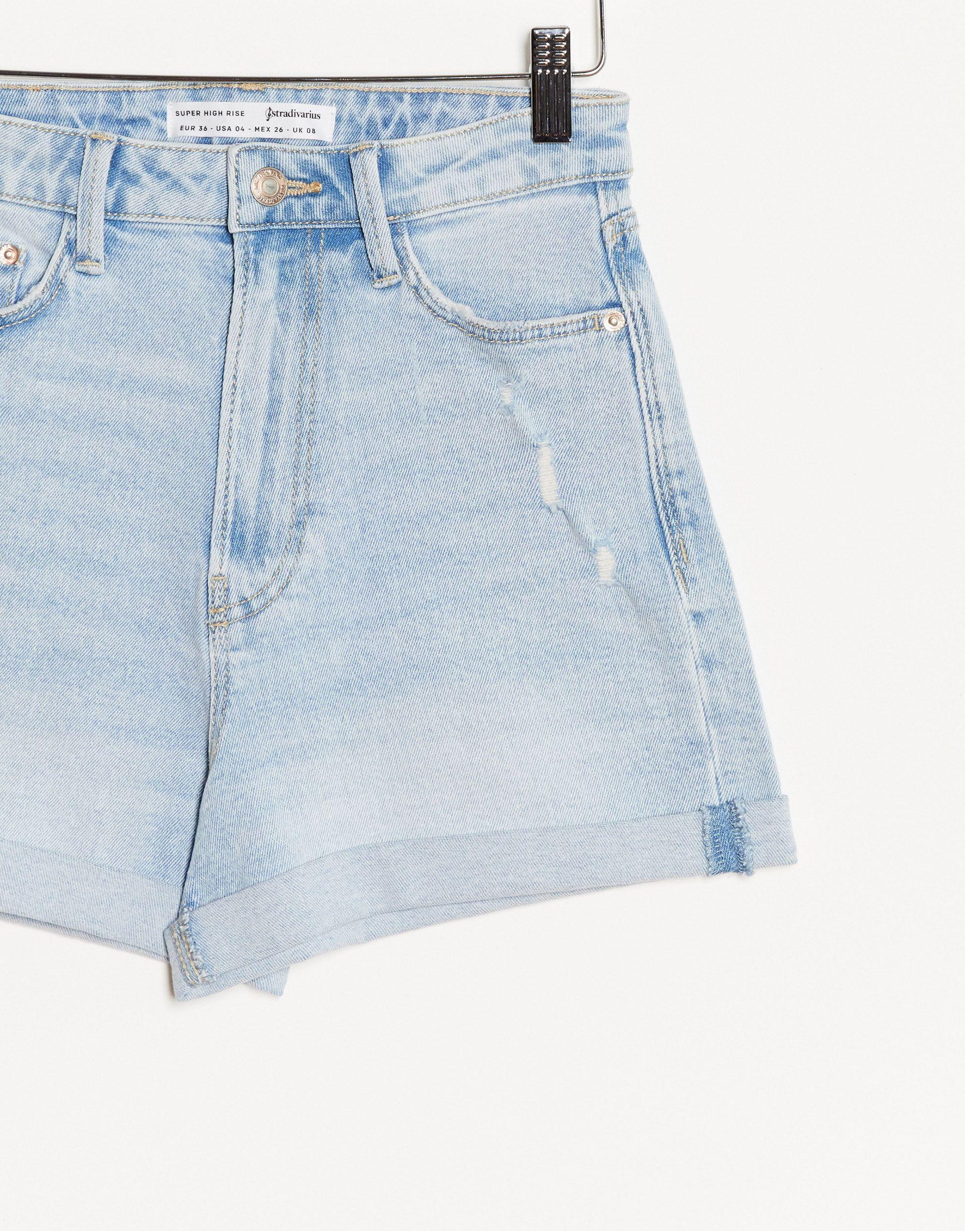 Stradivarius Denim Mom Slim Short With Stretch in Blue | Lyst Australia
