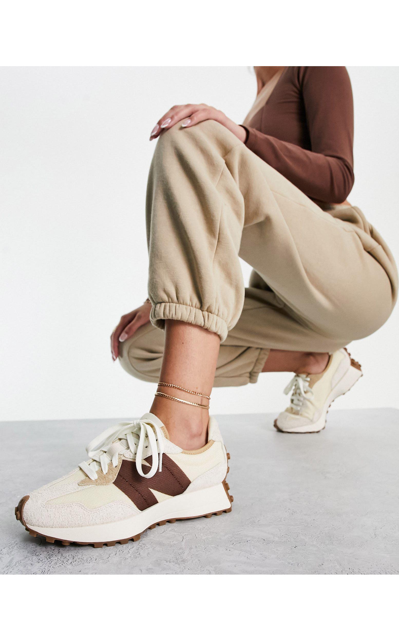 New Balance 327 Sneakers in Natural | Lyst
