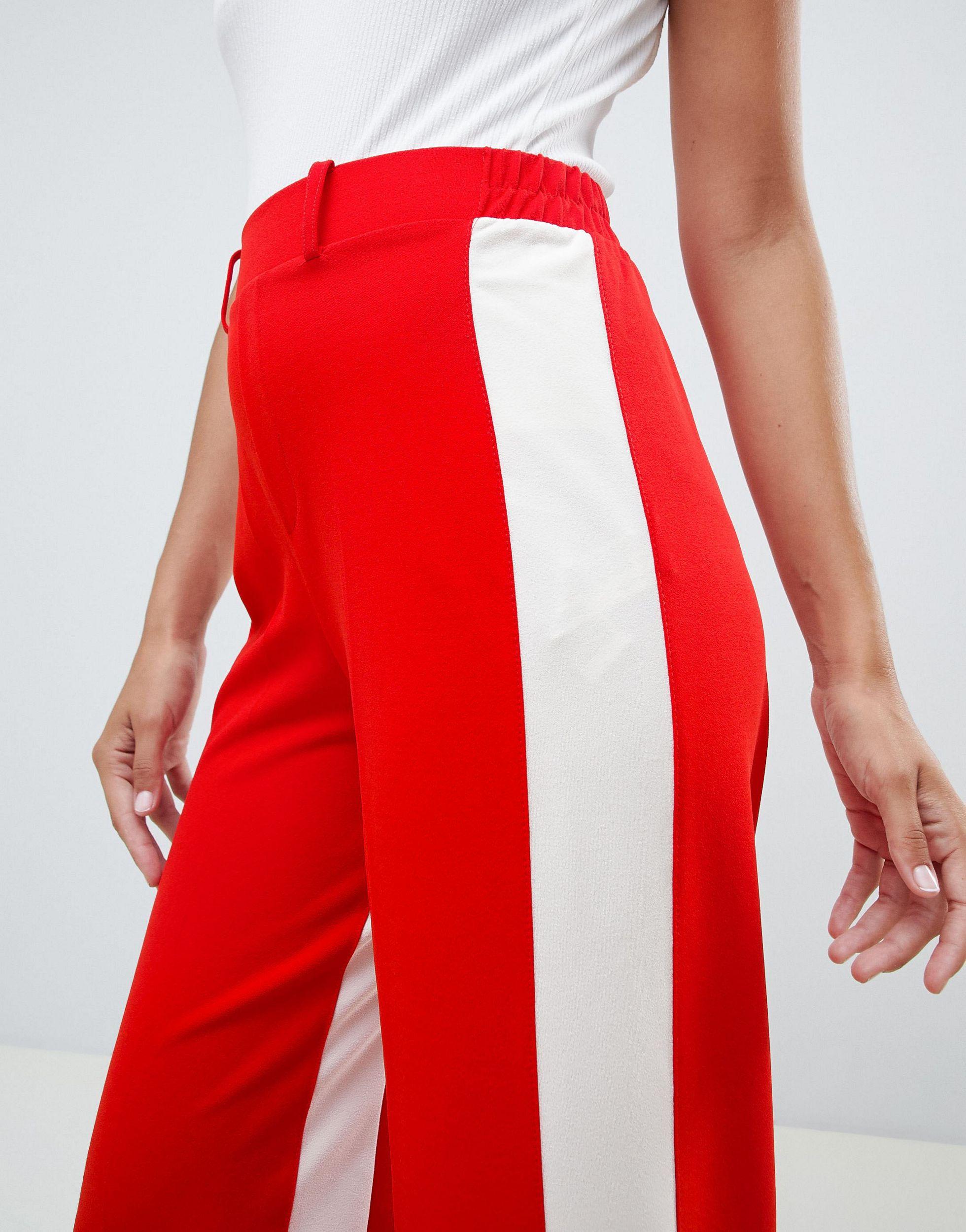 Pantaloni rossi con fondo ampio e riga lateraleBershka in Denim di colore  Rosso | Lyst