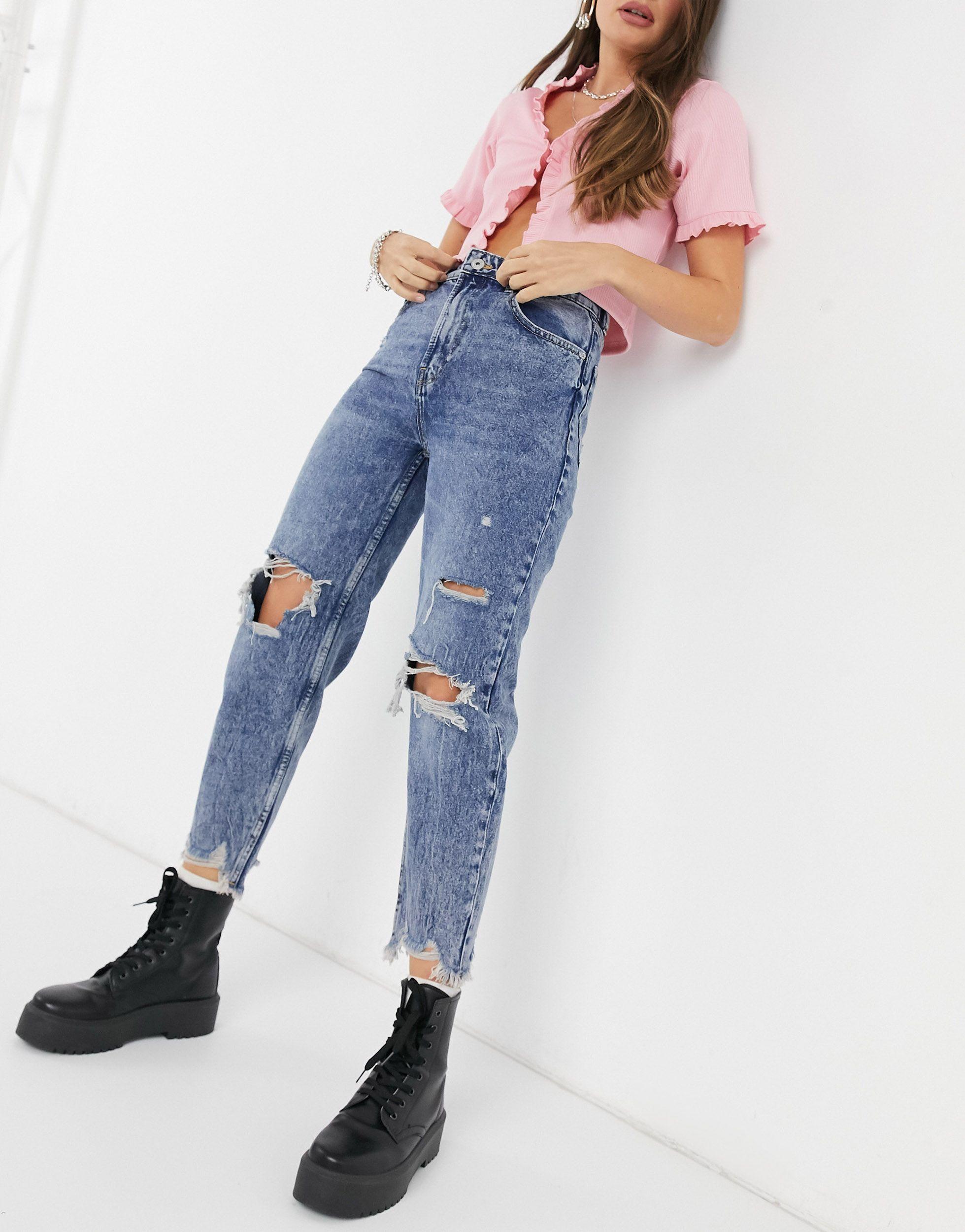 Mom jeans scuro con strappi e orlo invecchiatoBershka in Denim di colore Blu  | Lyst