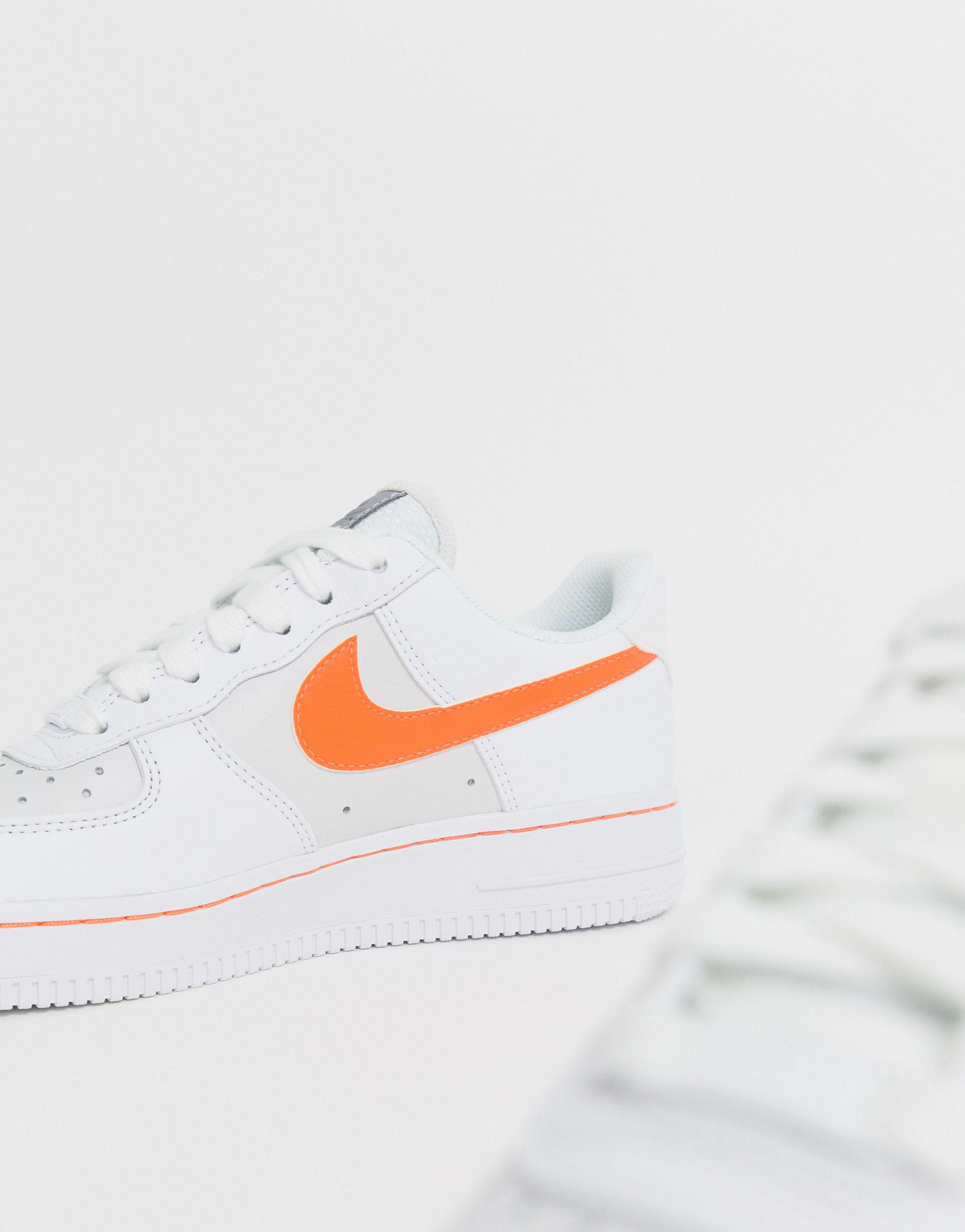 Air Force - 1 '07 - Sneakers bianche con dettaglio catarifrangenteNike in  Gomma di colore Bianco | Lyst