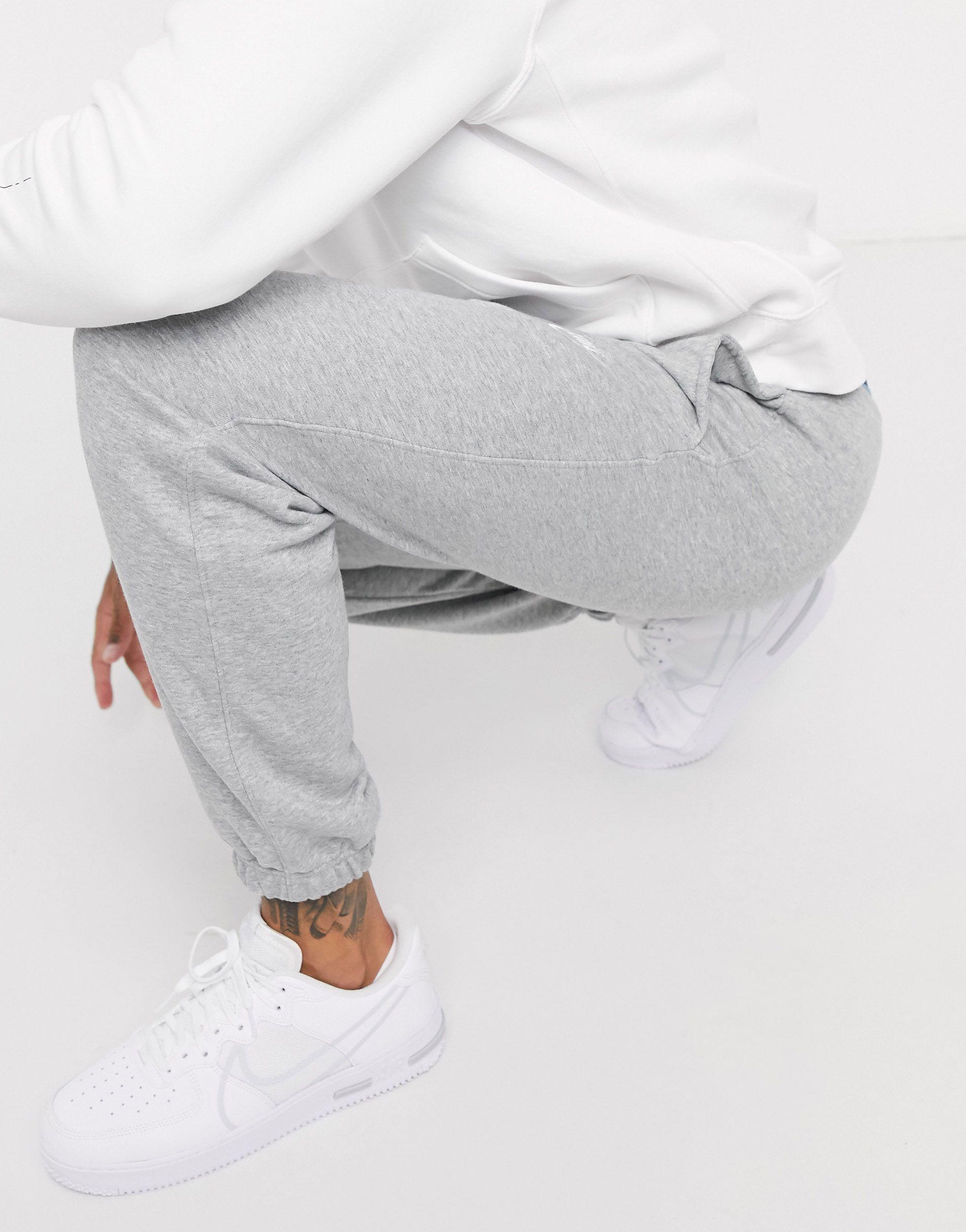 Nike Club Casual Fit Cuffed joggers in 