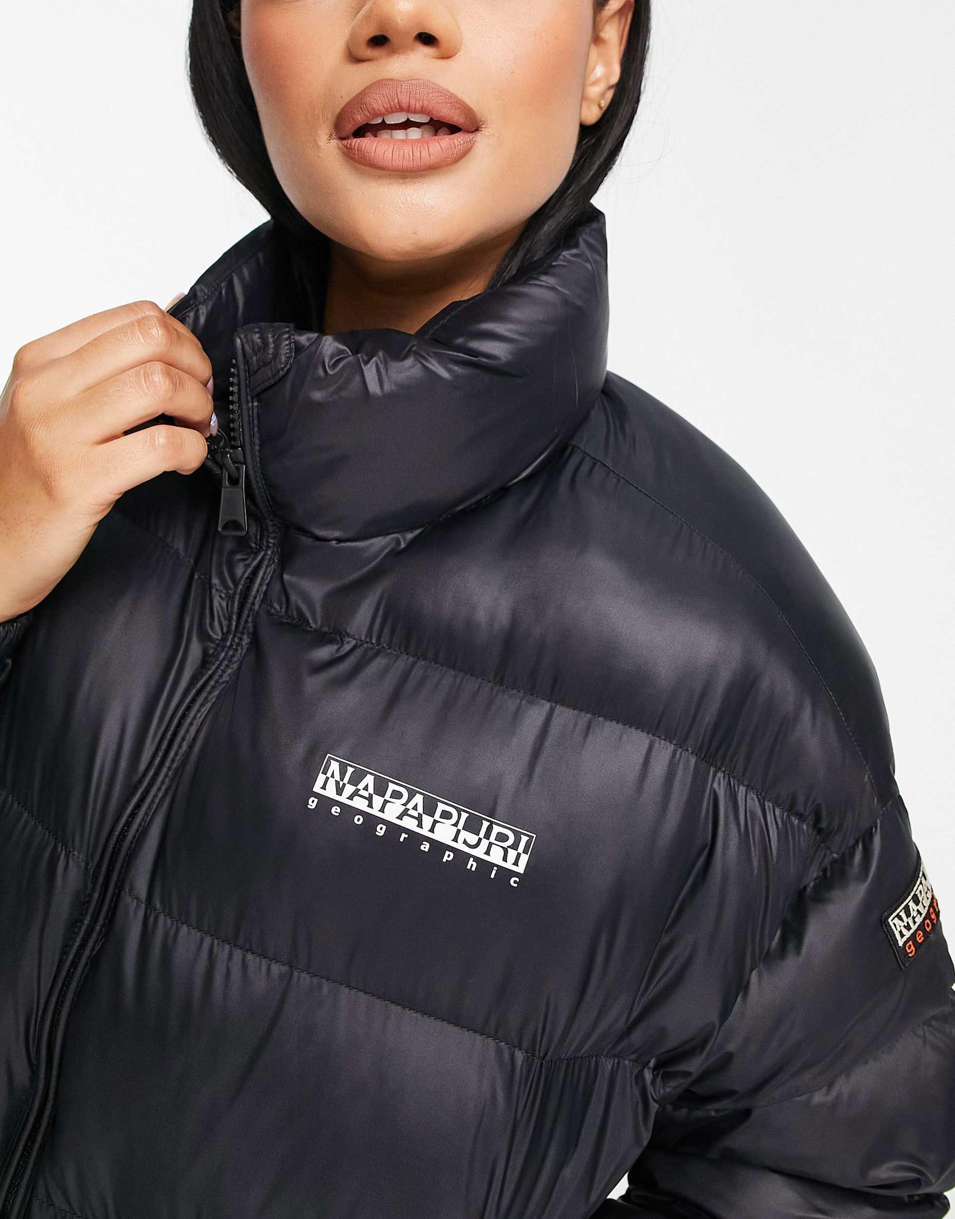 Napapijri Box Cropped Puffer Jacket in Black | Lyst