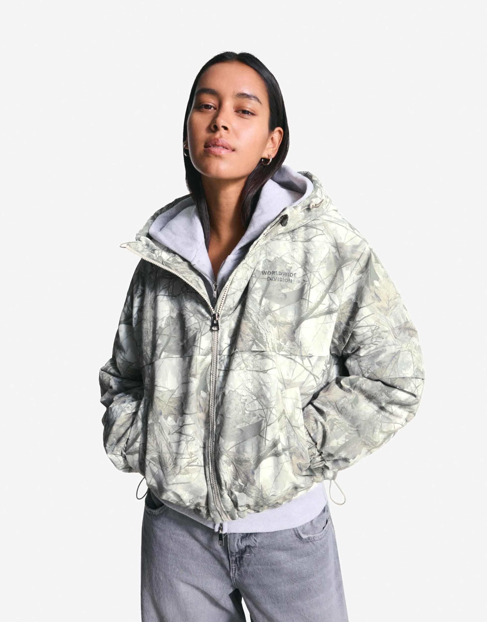 Damen-Jacken von Bershka in Weiß Lyst AT