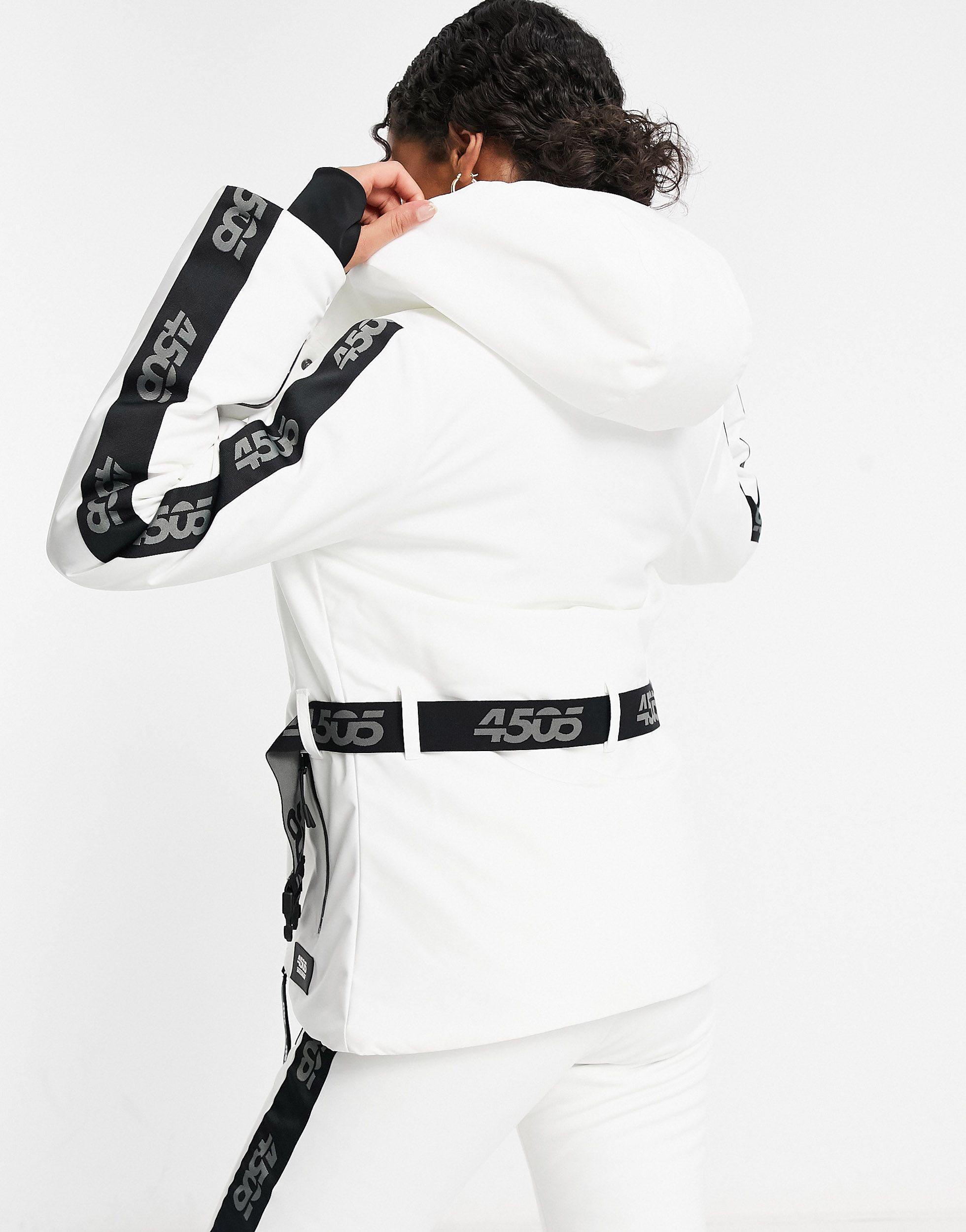 ASOS 4505 Ski Belted Ski Jacket With Logo Detail in White | Lyst