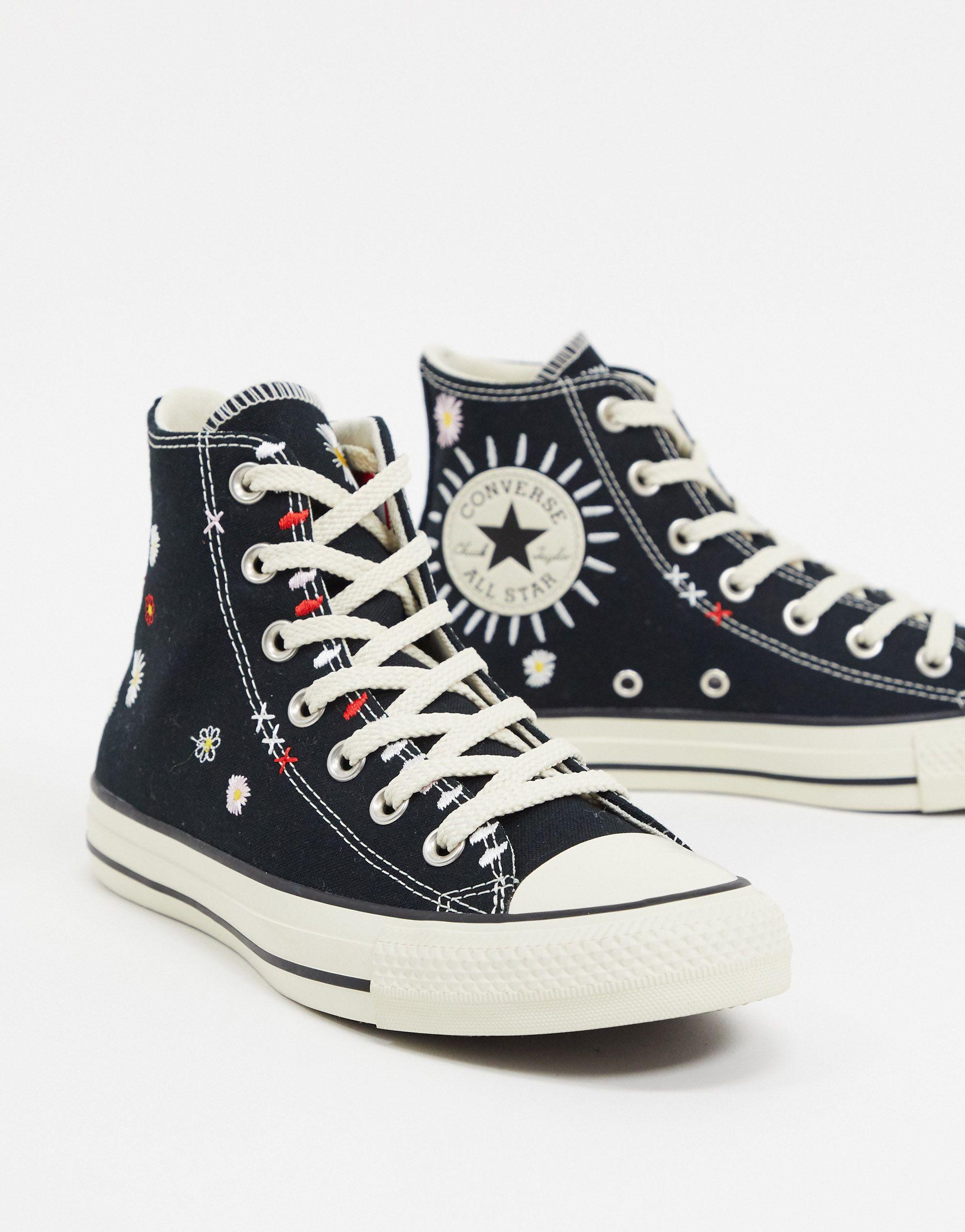 All stars met bloemetjes sale