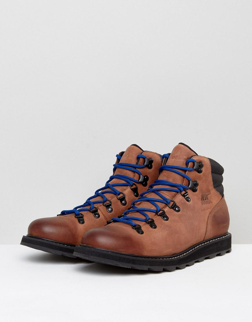 sorel hiking boots