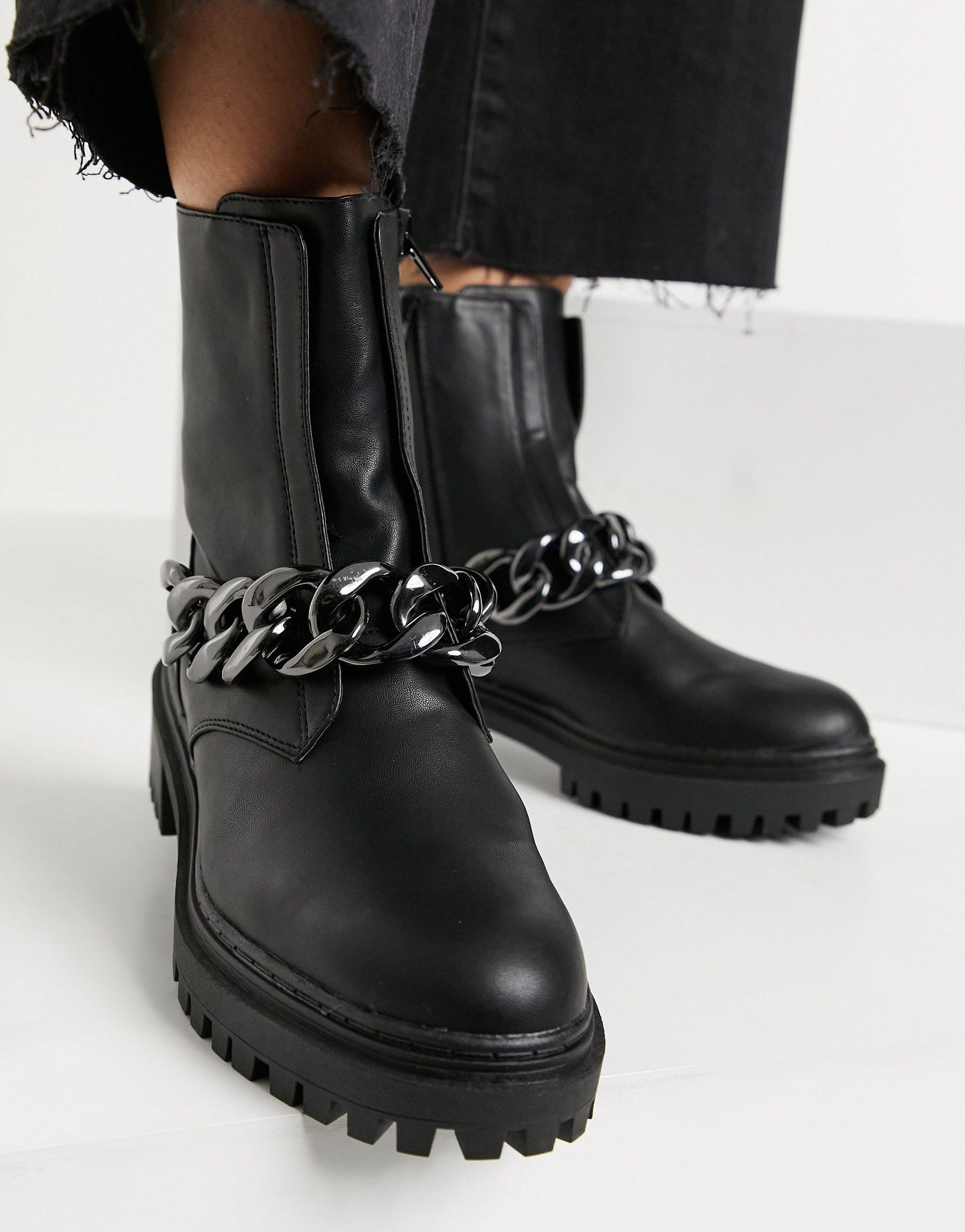 Bershka Chain Detail Chelsea Boot in Black | Lyst