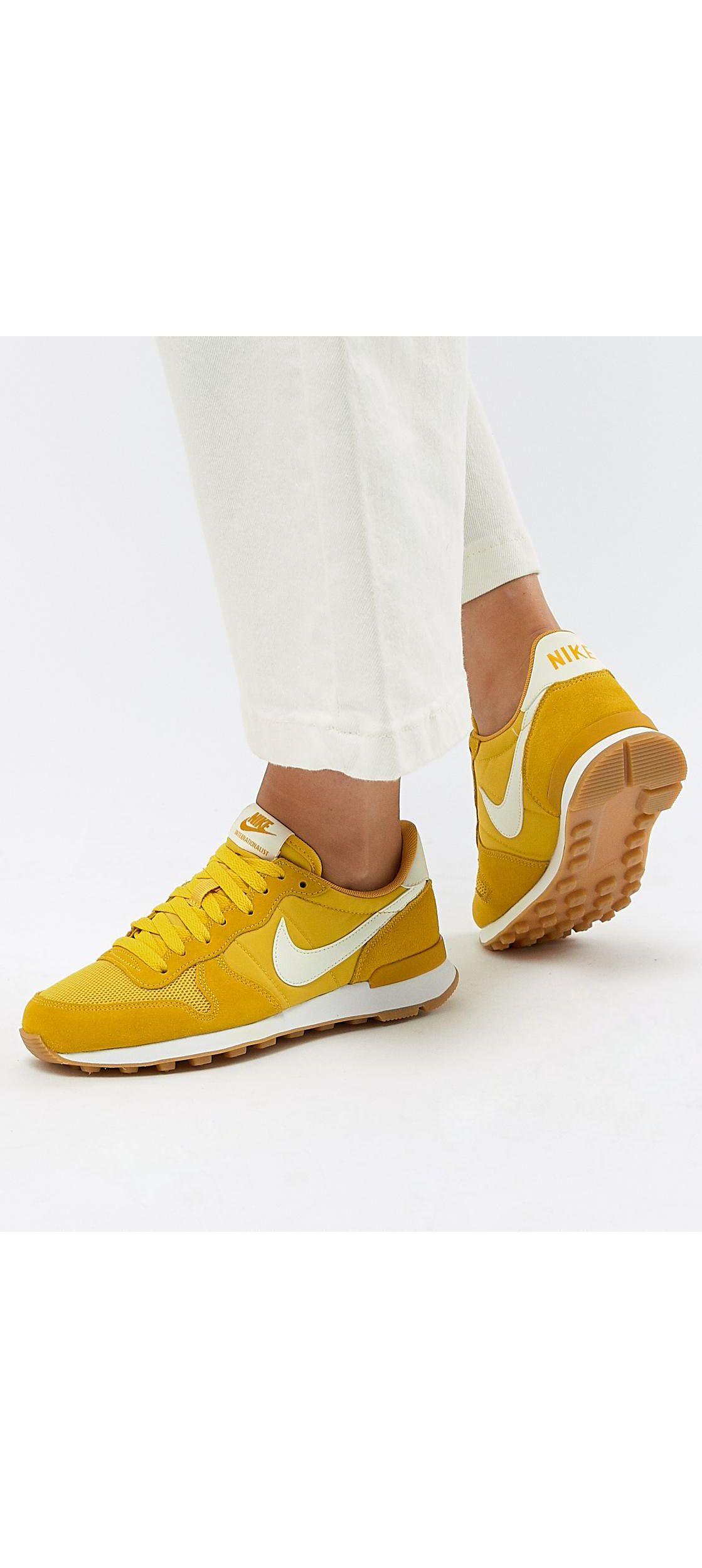 Nike Internationalist Trainers in Yellow Lyst UK