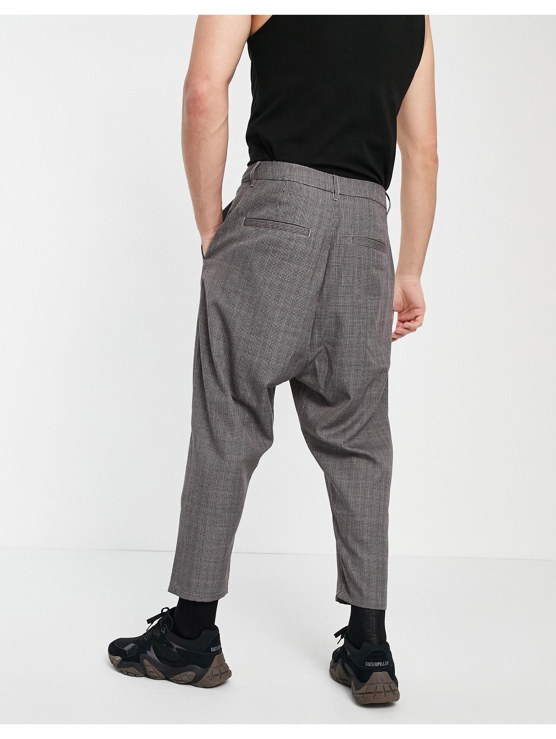 Pantaloni cargo con cavallo basso a quadrettini grigi da Uomo di ASOS in  Marrone | Lyst