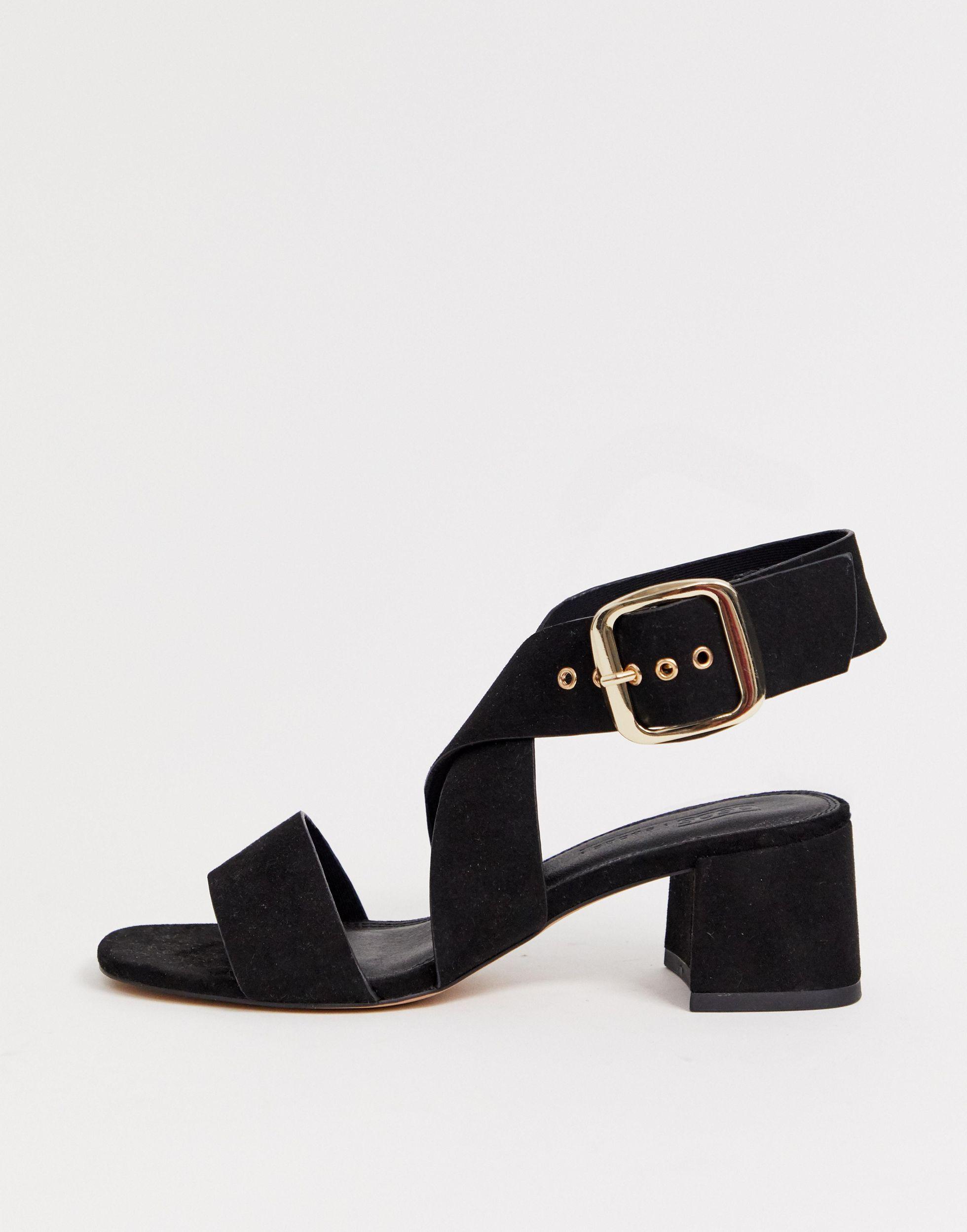 hip hop sandals