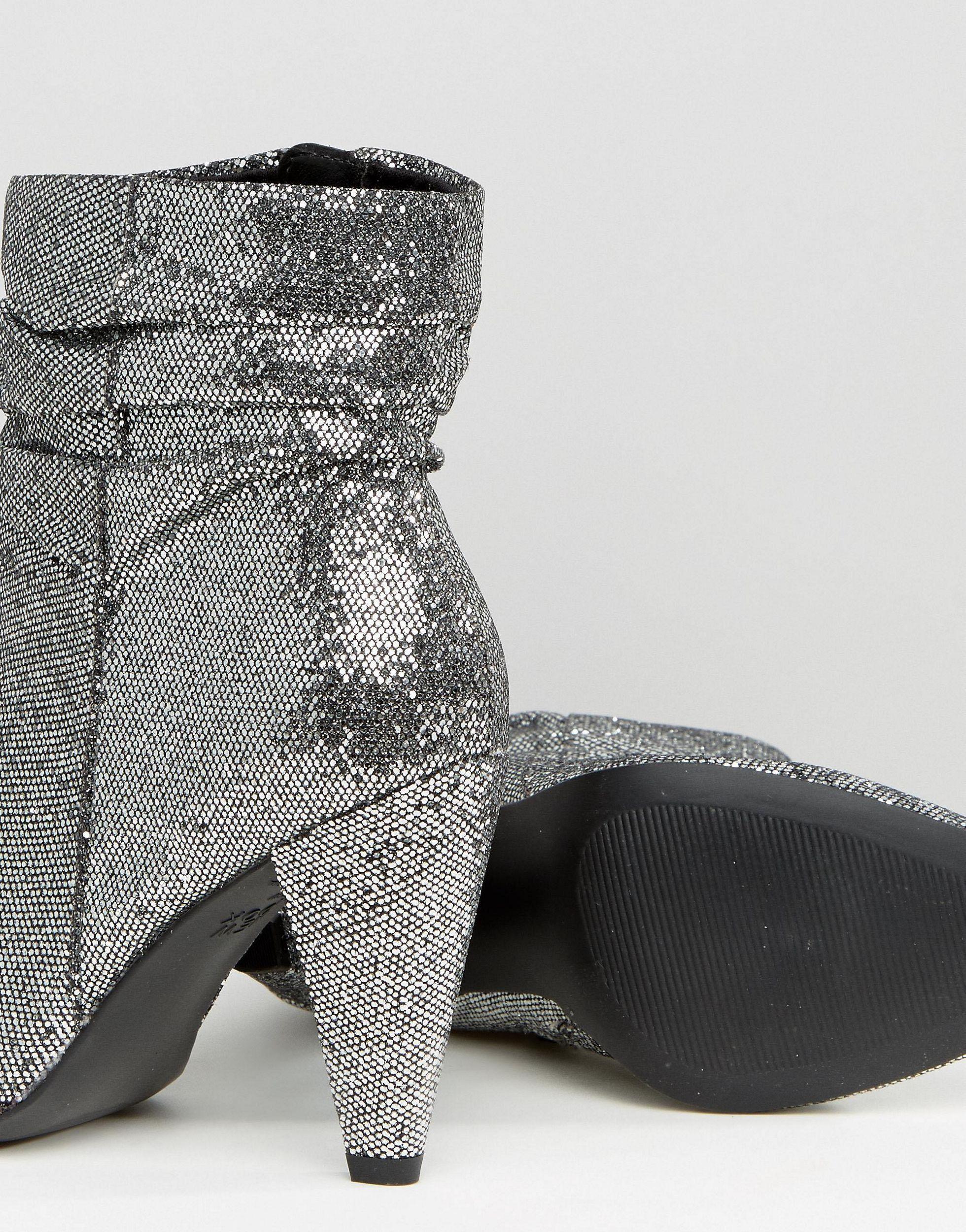 New Look Wide Fit Silver Glitter Boots 