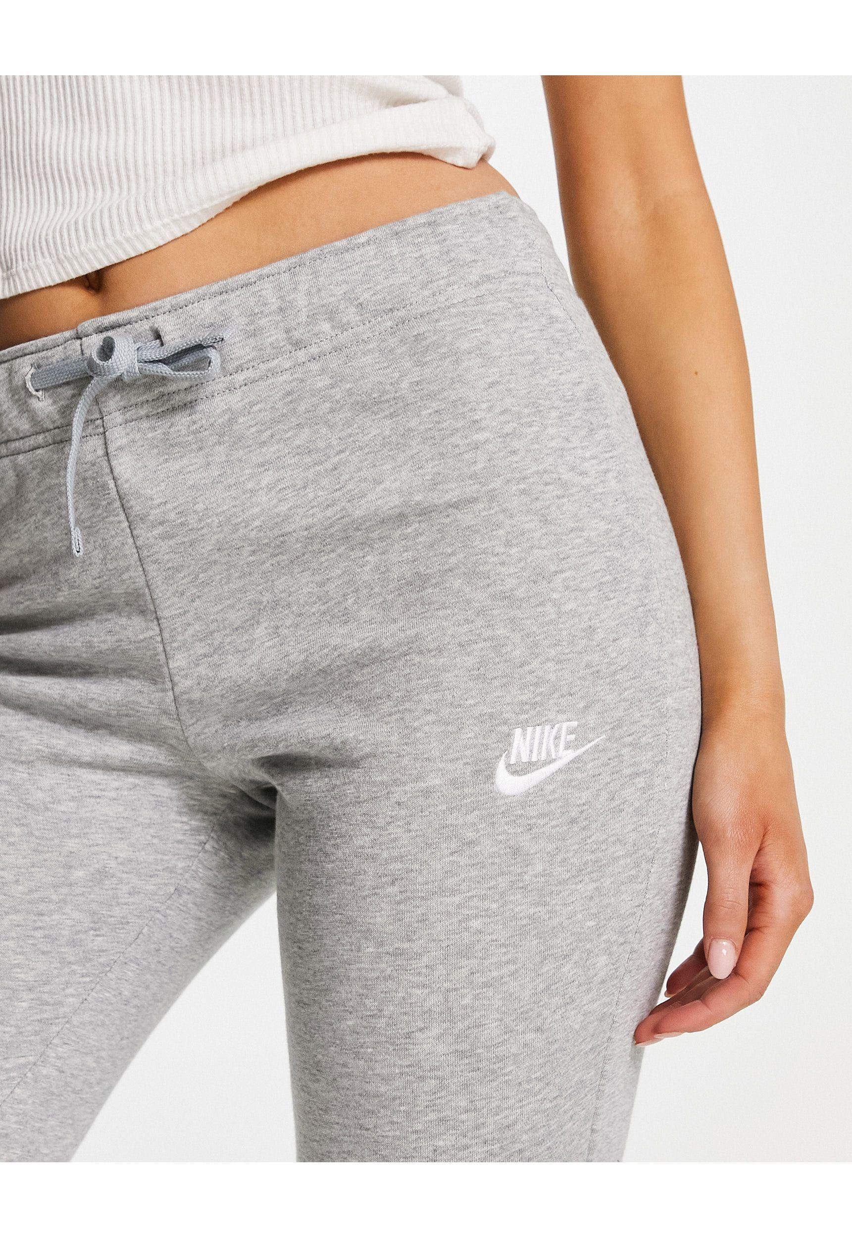 grey nike joggers skinny