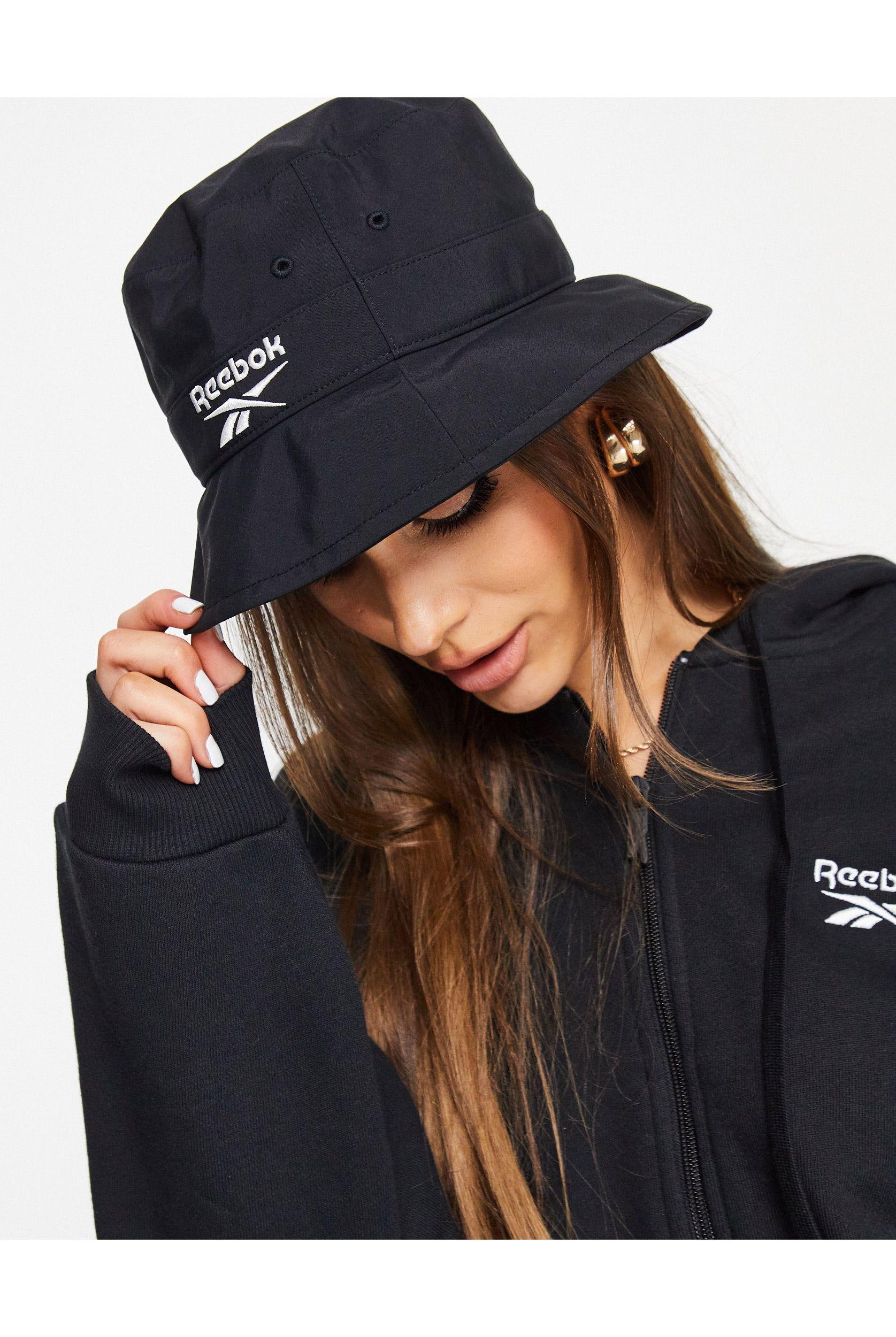 Reebok Logo Bucket Hat in Black | Lyst