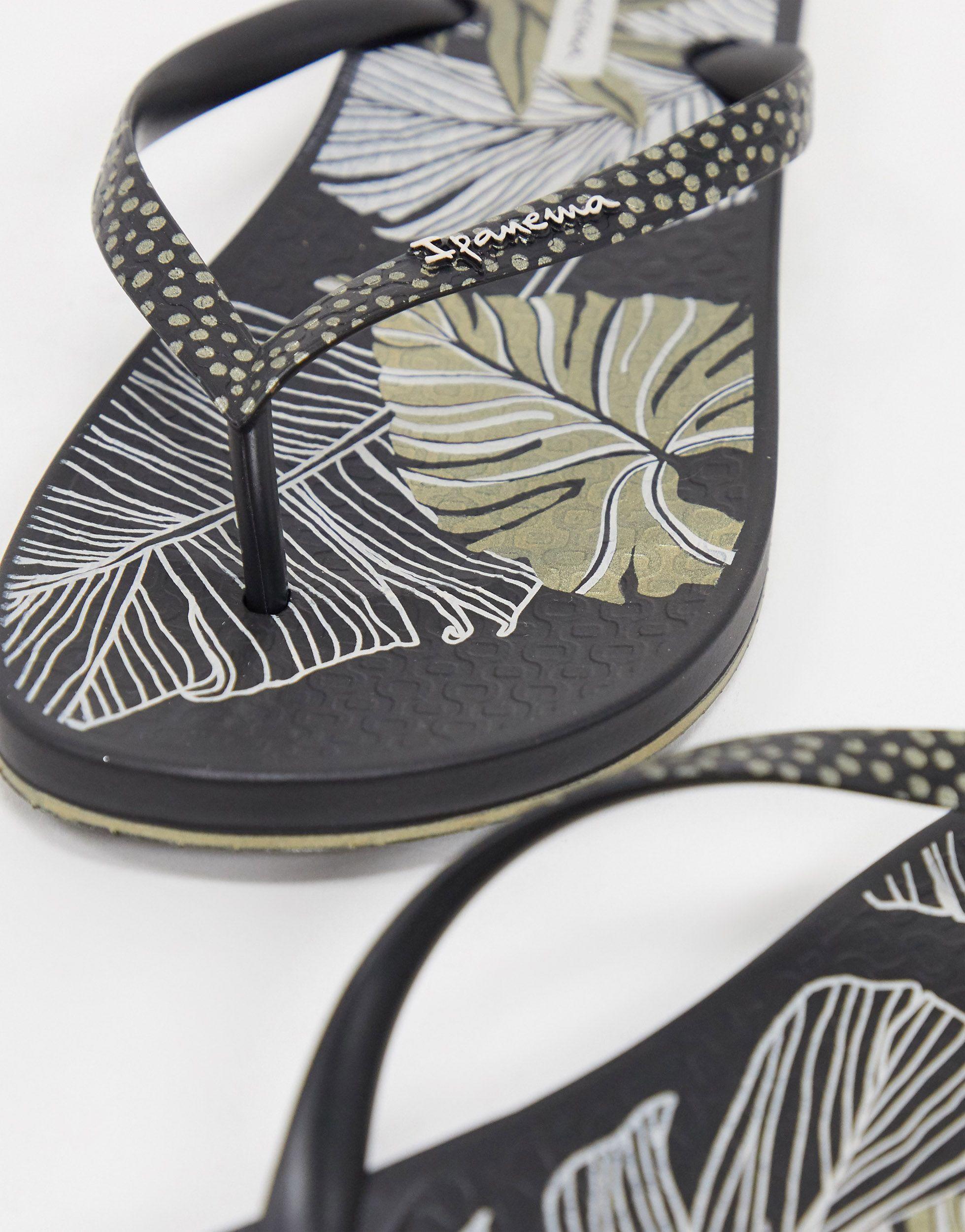 Ipanema Anatomica Nature Leaf Flip Flop Sandal in Black | Lyst