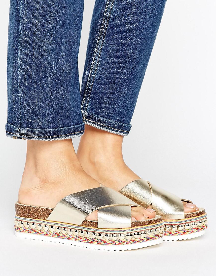 Carvela Kurt Geiger Kake Gold Leather Espadrille Flatform Slide Sandals in  Metallic - Lyst