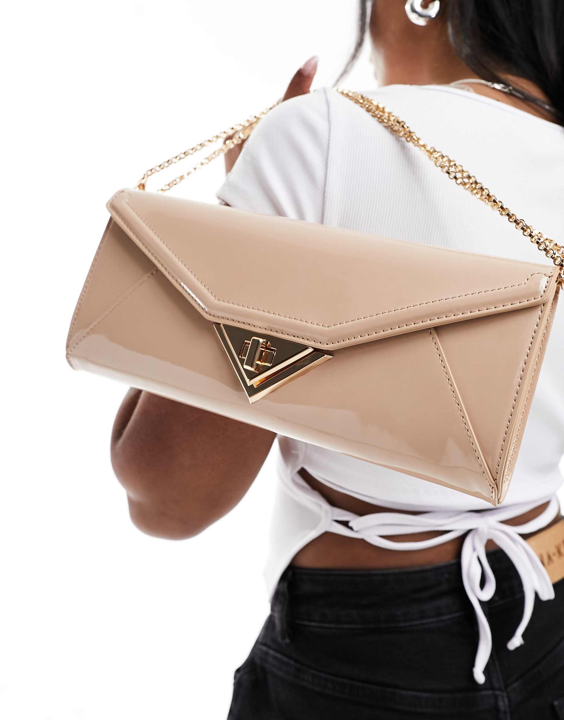 Nude clutch bag with chain discount