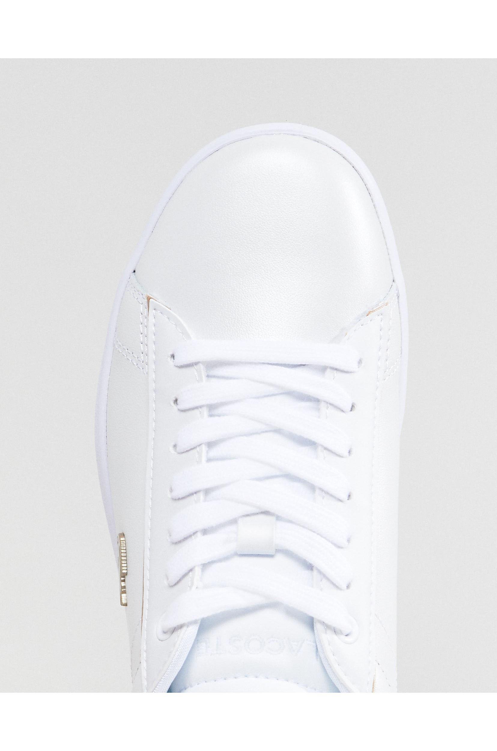 Lacoste Canvas Carnaby Evo 118 Trainers With Gold Trims in White | Lyst