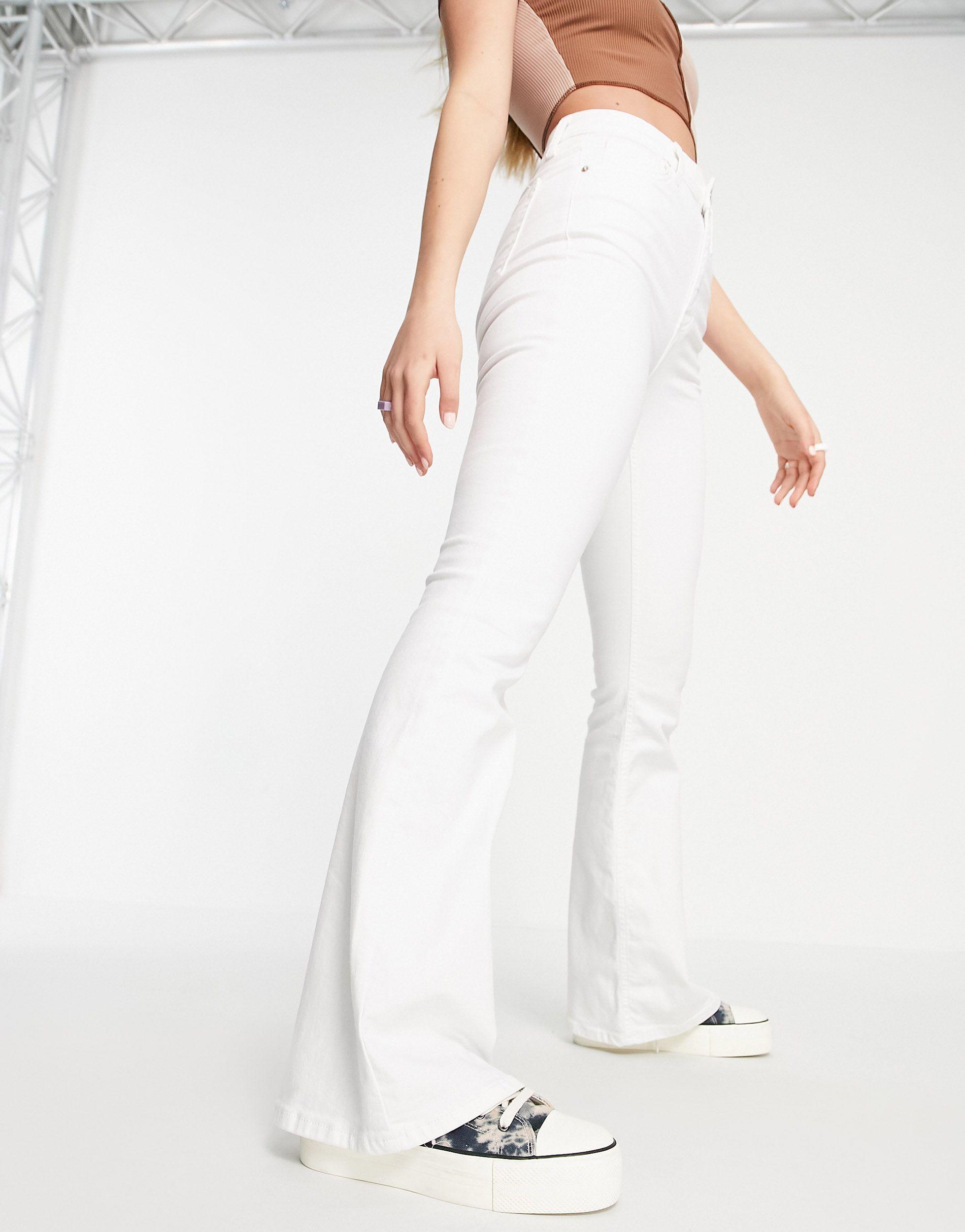 TOPSHOP Denim Jamie Flared Jeans in 