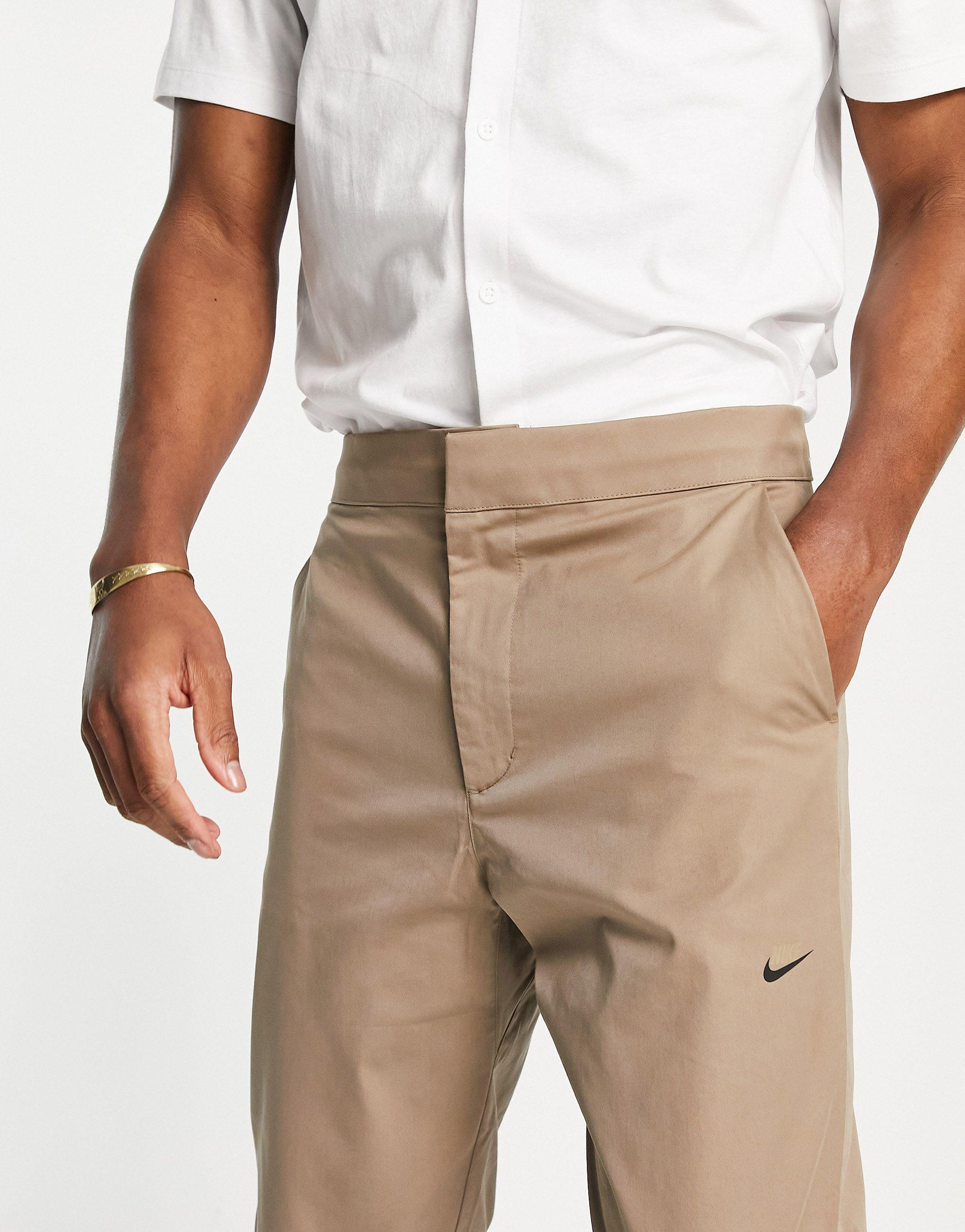 nike woven cropped pant