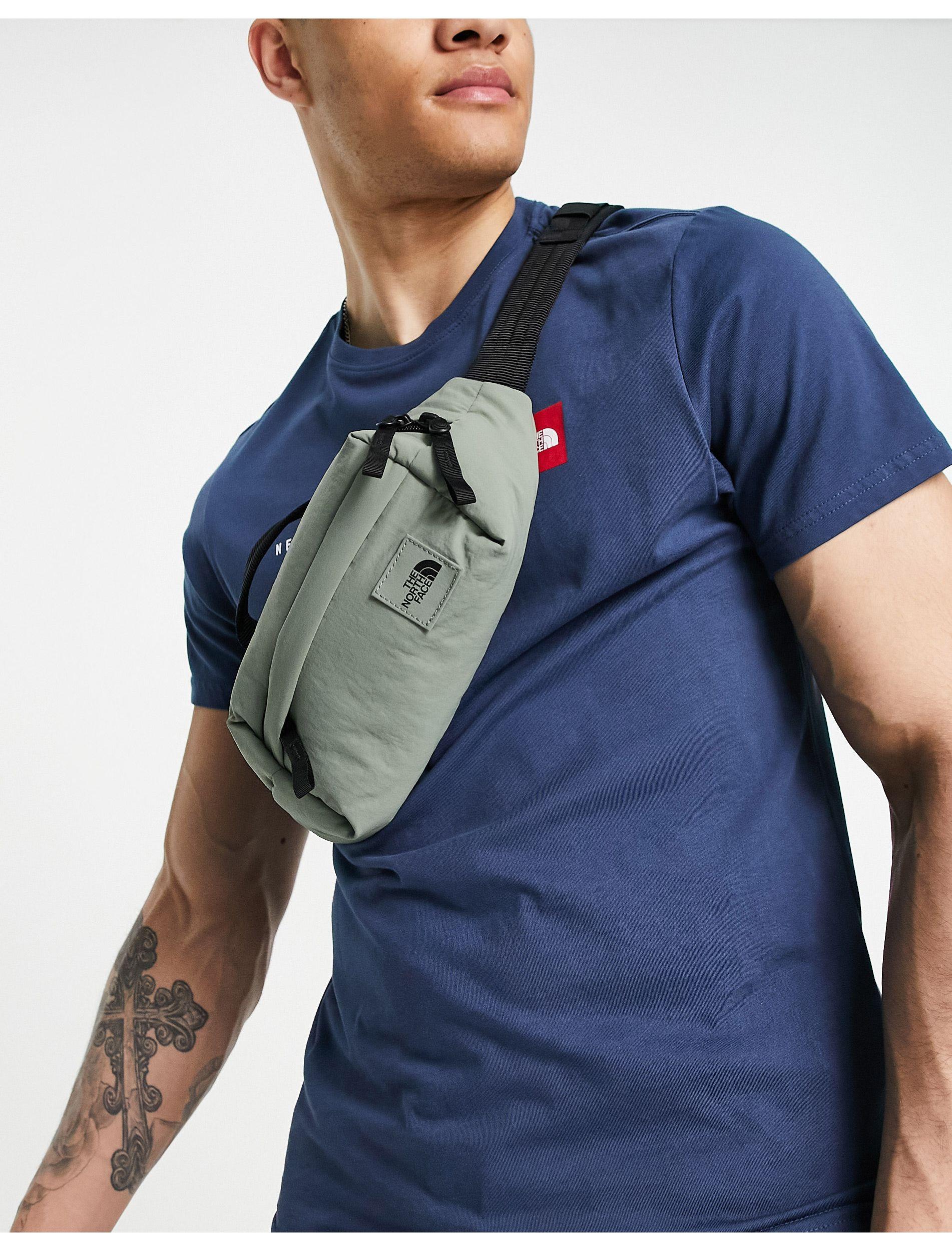 North face outlet city voyager crossbody