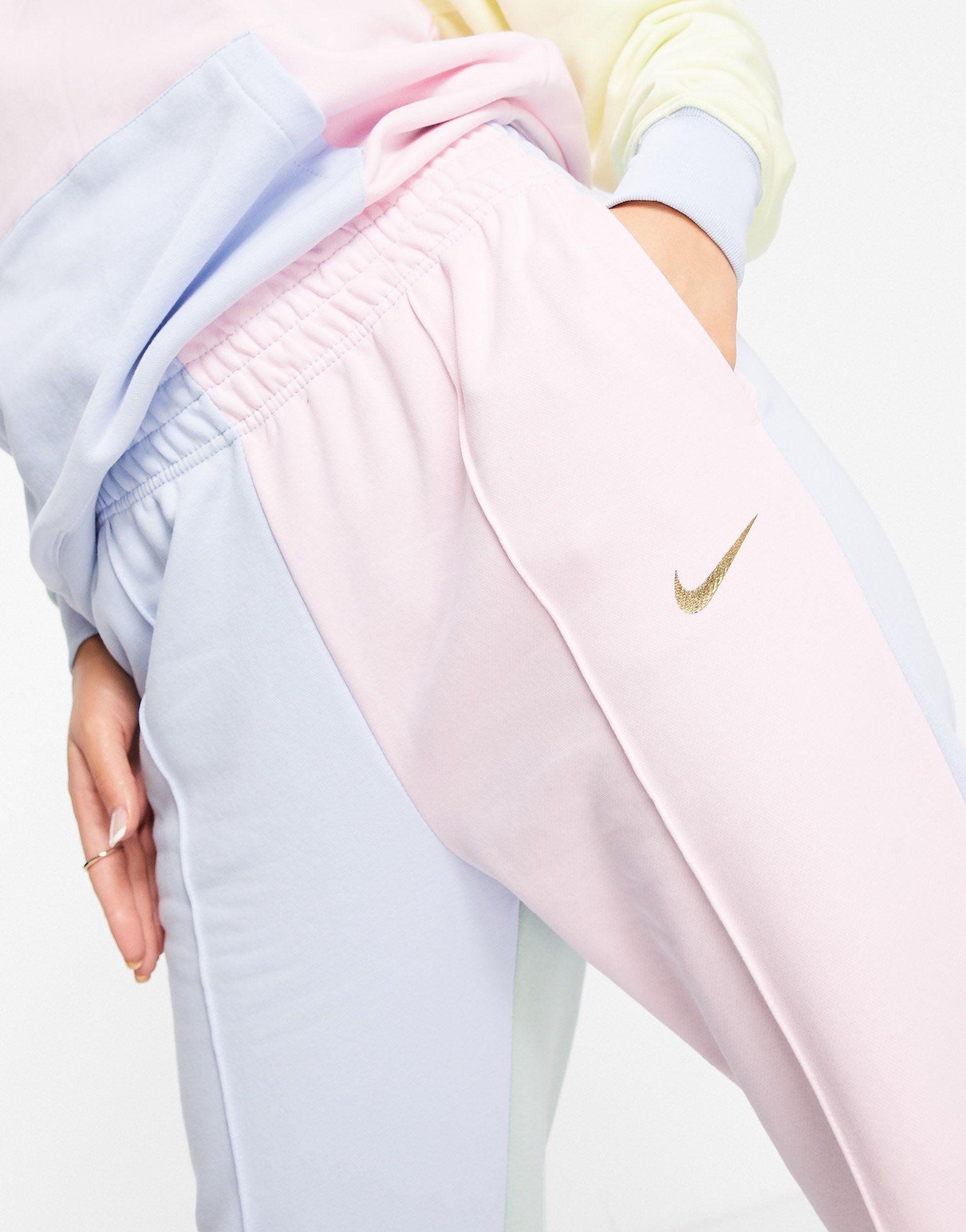 Nike – pastellfarbene oversized-jogginghose | Lyst AT