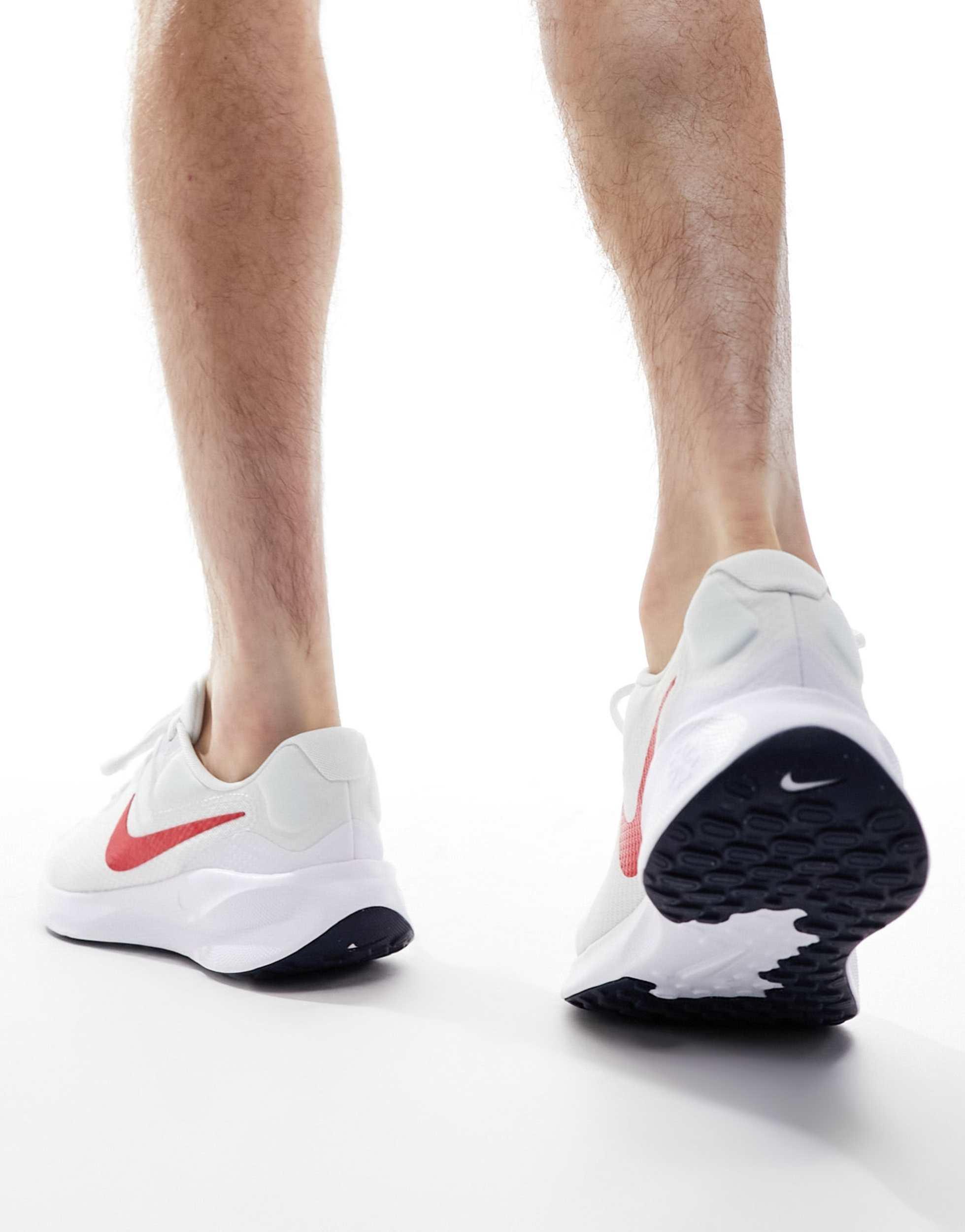 ★送料・関税込★Nike★Revolution 7★White★ Amazon.com | Nike Revolution 7 Women's Road Running Shoes