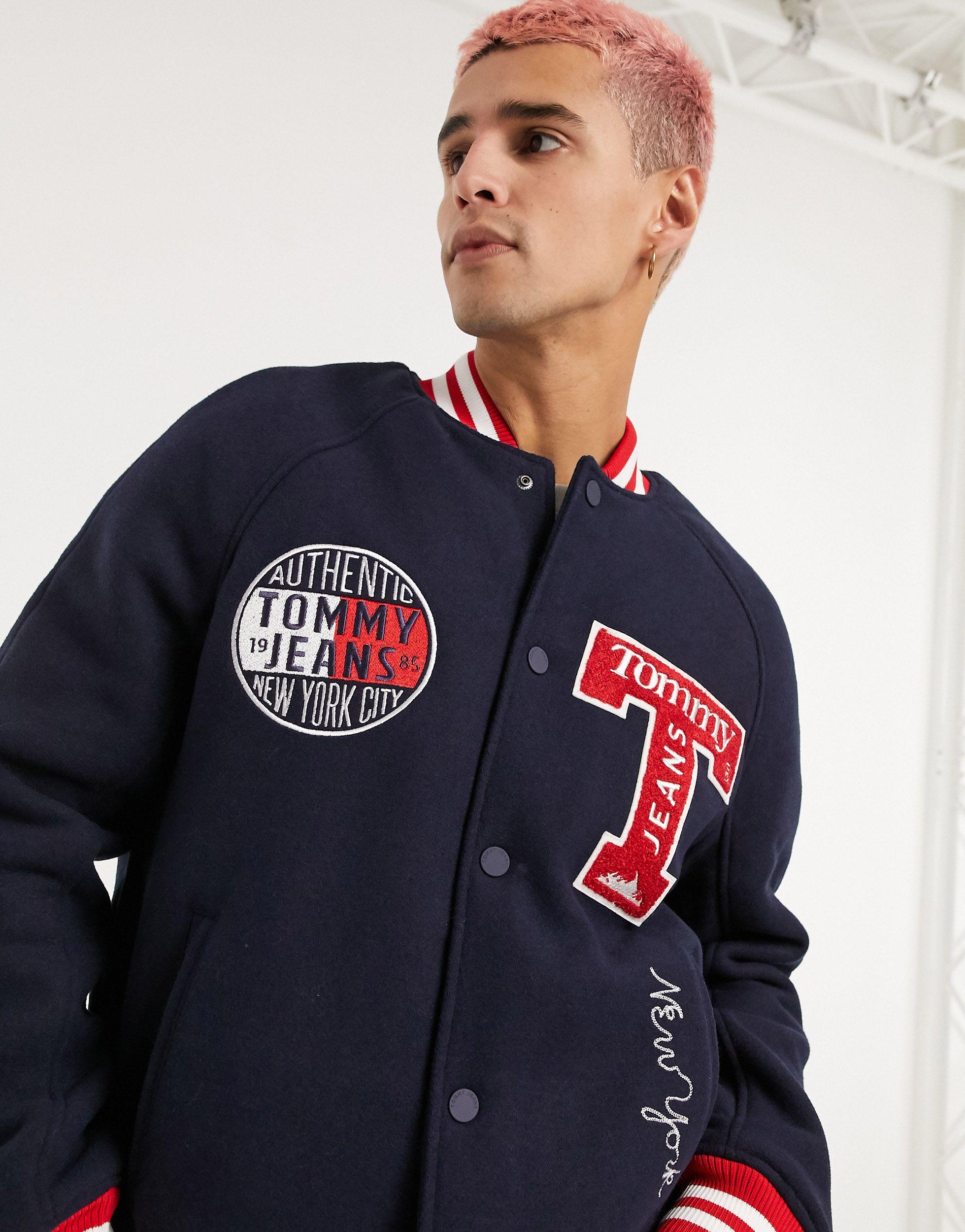 Tommy Hilfiger – Marineblaue College-Jacke mit Logo auf dem Rücken in Blau  für Herren | Lyst DE