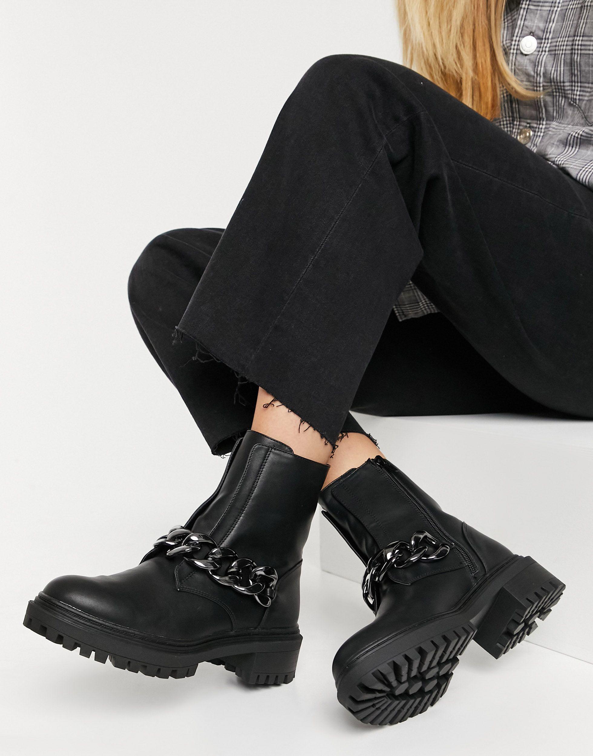 Bershka Chain Detail Chelsea Boot in Black | Lyst