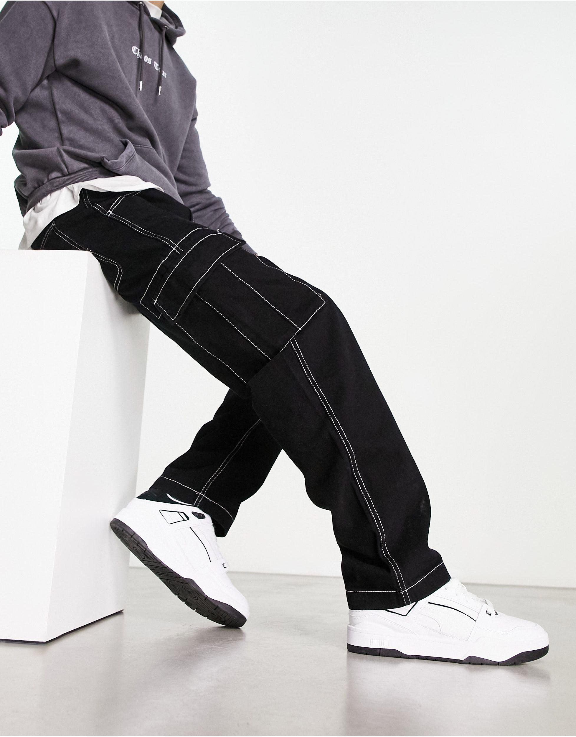 Pantaloni cargo ampi neri con cuciture a contrasto da Uomo di Bershka in  Bianco | Lyst