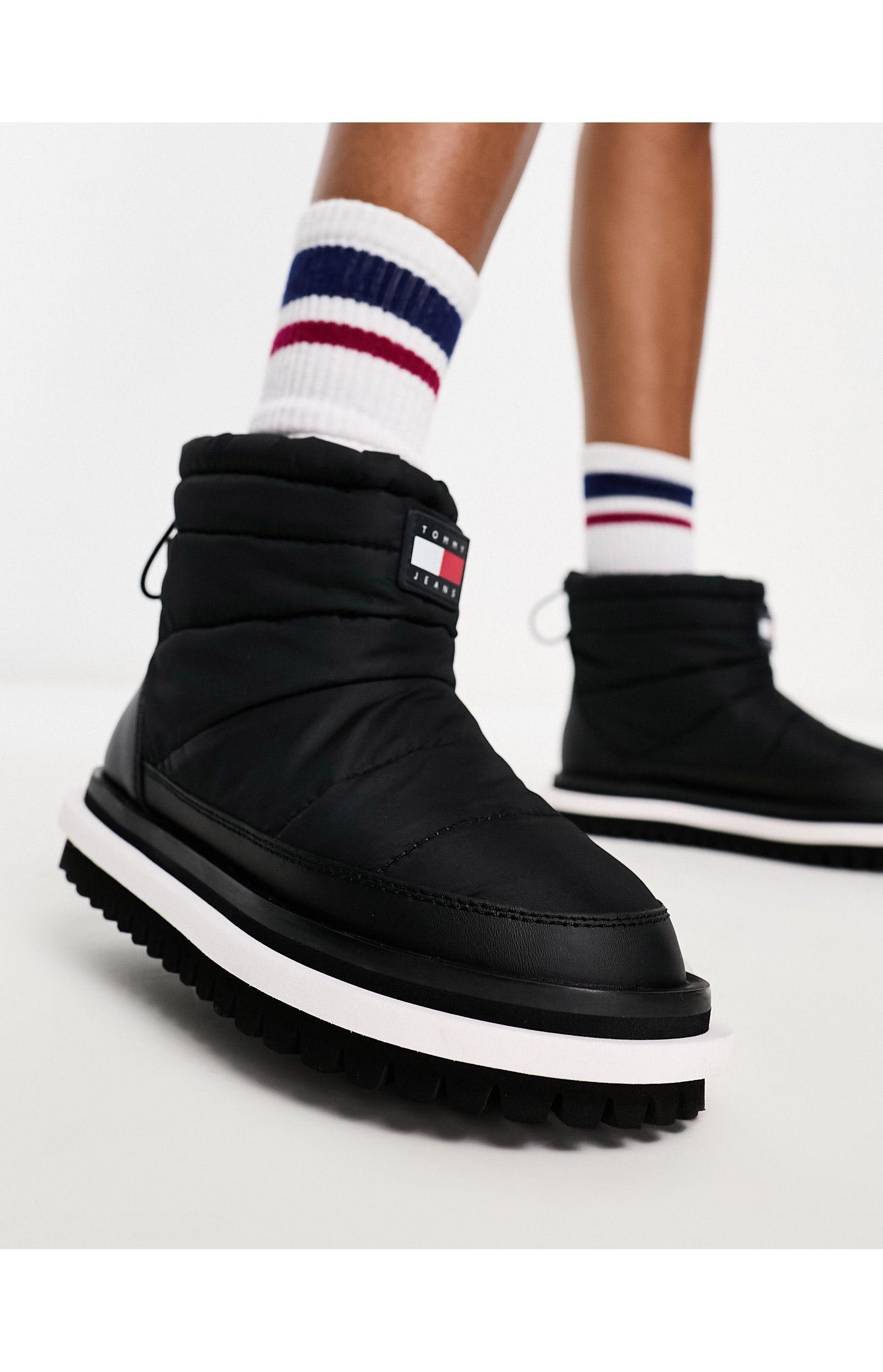 Tommy Hilfiger Padded Flat Boots in Black | Lyst