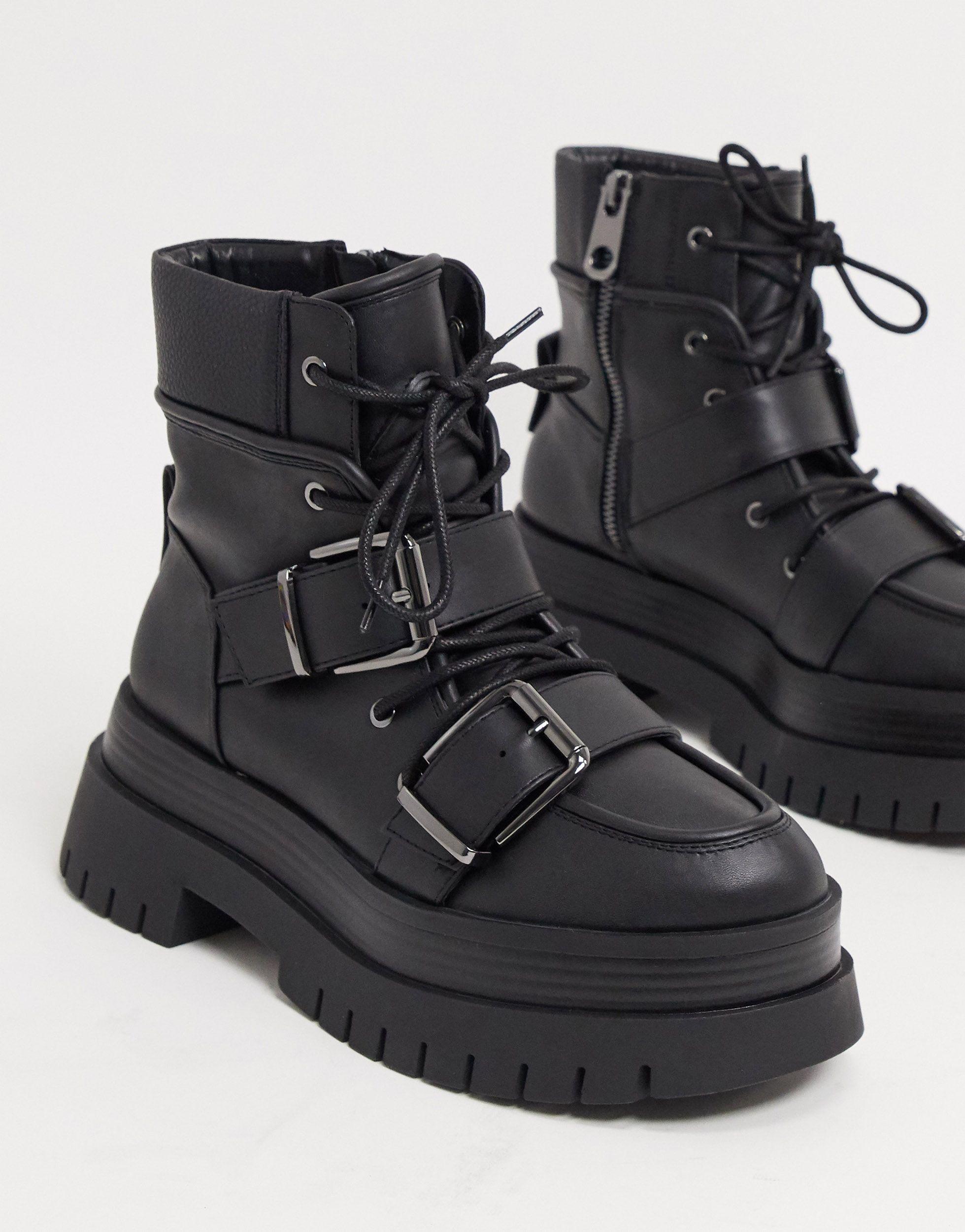 Bershka Buckle Detail Chunky Boots in Black | Lyst