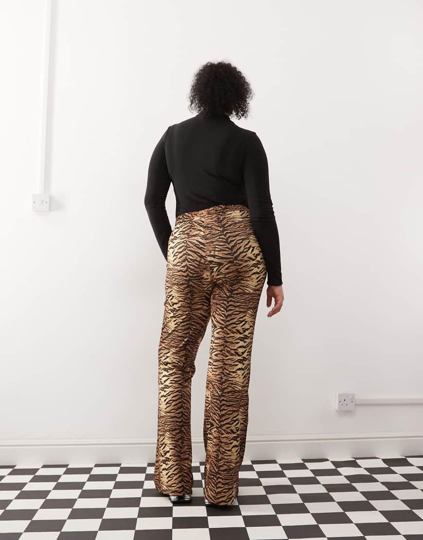 Pantaloni A Zampa Marroni Tigrati di Noisy May in Marrone Lyst