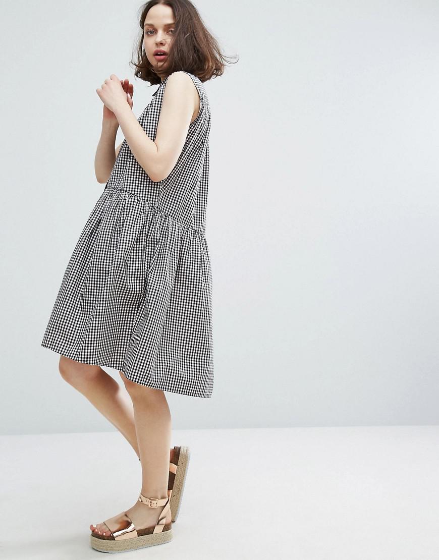 Lyst - Monki Gingham Tiered Hem Dress in Pink