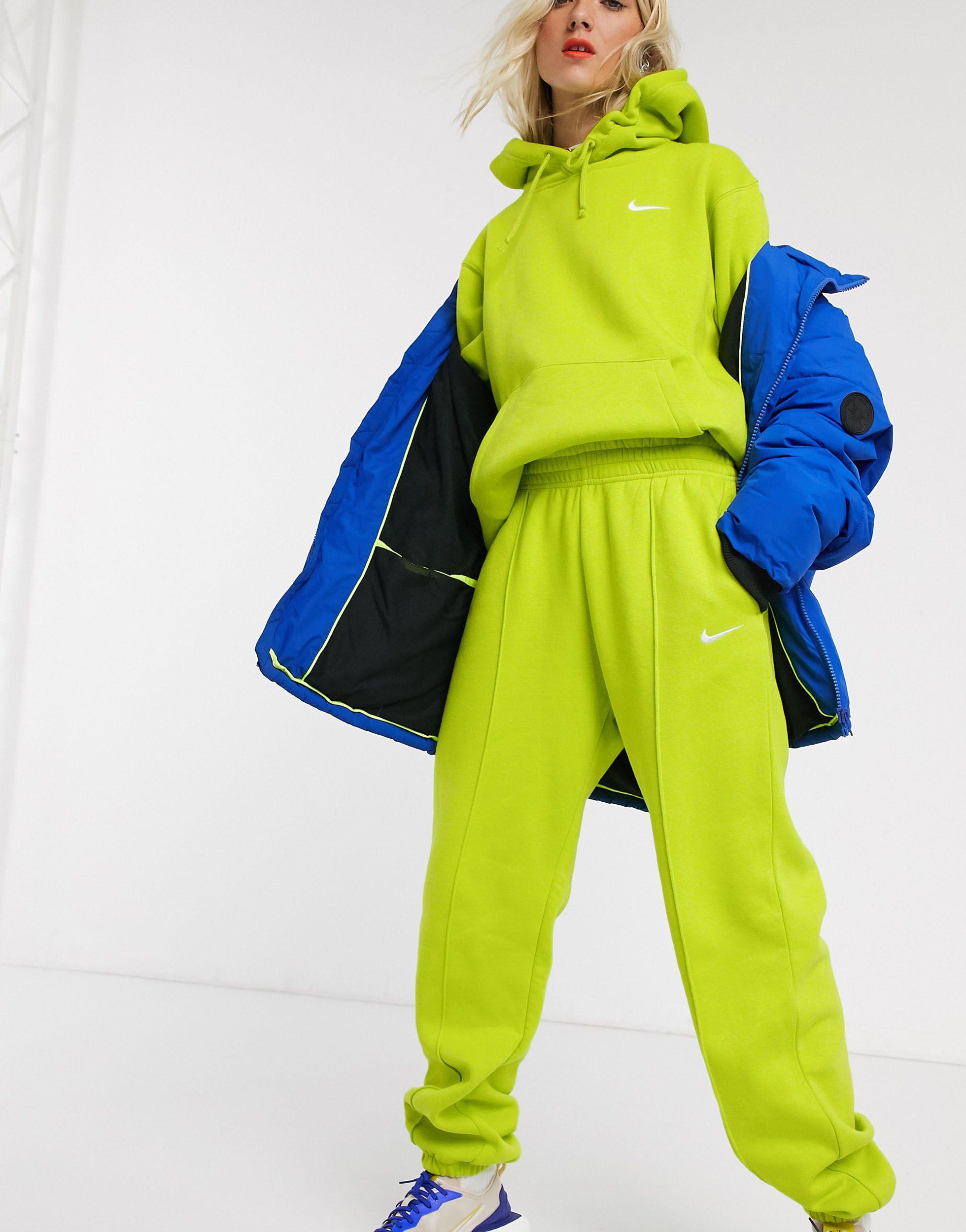Joggers extragrandes en verde con logo pequeño Nike de Algodón de color  Verde | Lyst