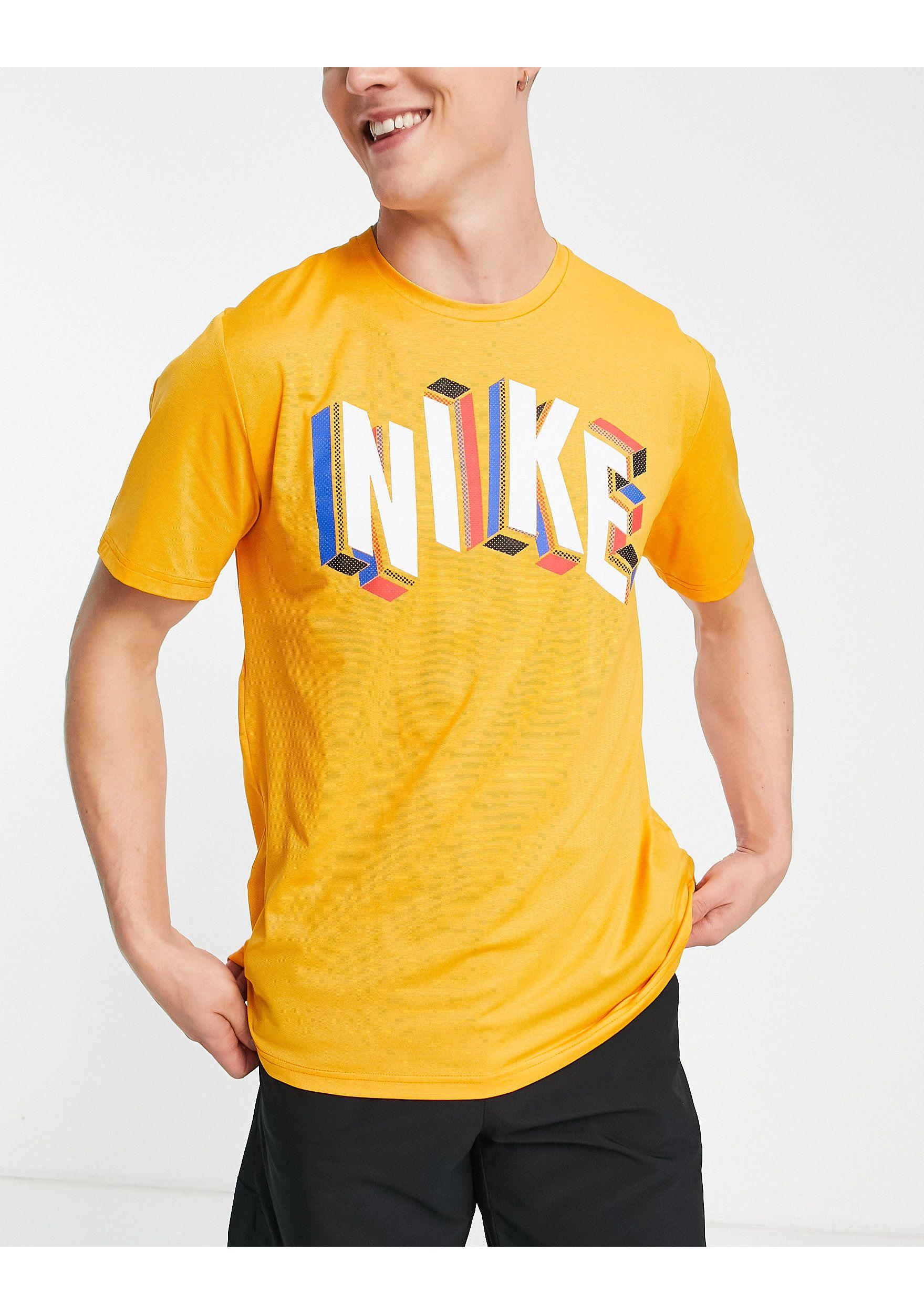 Camiseta con estampado gráfico Nike de hombre de color Naranja | Lyst
