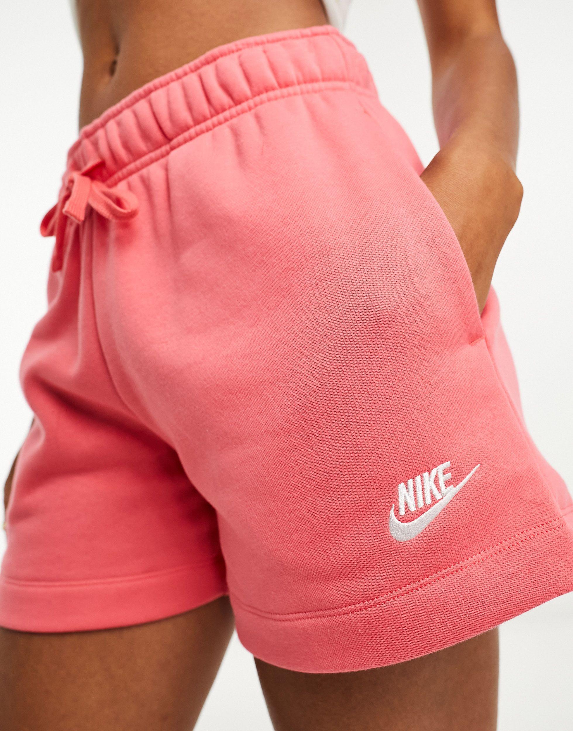 Nike Club Fleece Short in Red | Lyst