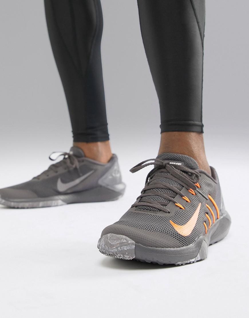 nike training retaliation 2 trainers in khaki