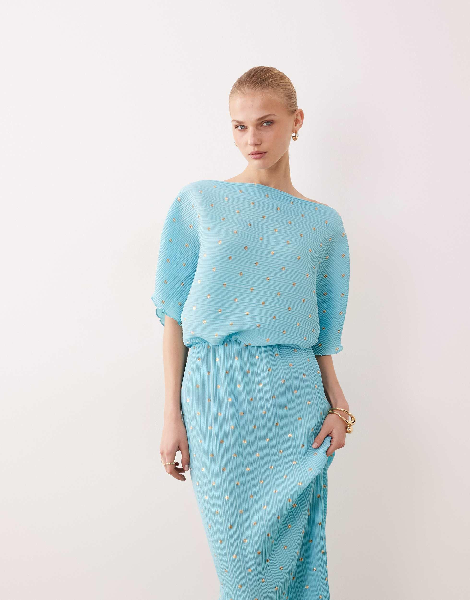 tilly off the shoulder dress Tilly T365