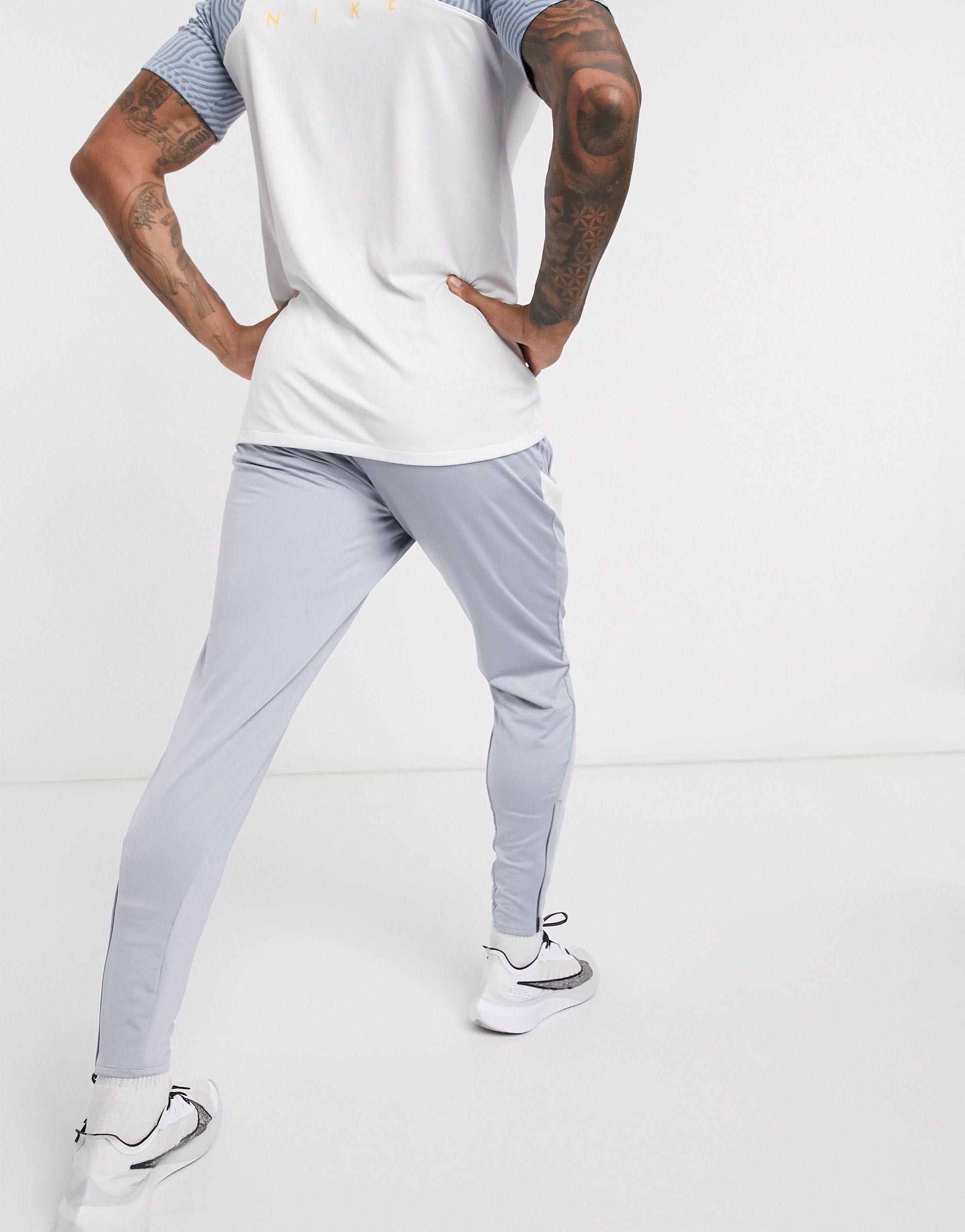 Nike Football Synthetic Dry Strike 