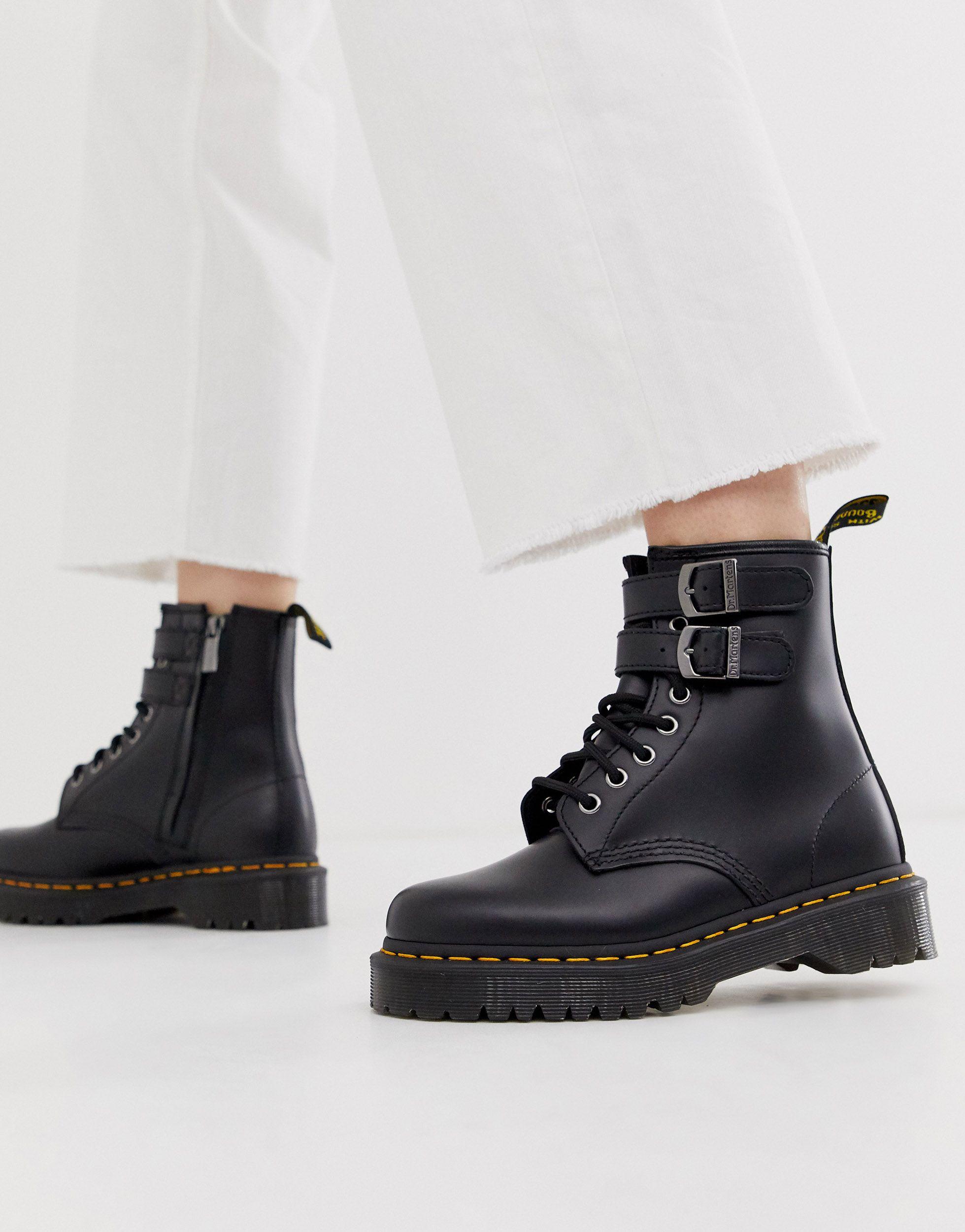 Dr. Martens Laarzen Met Dikke Zool En Gesp Van Zwart Leer in het Zwart |  Lyst NL