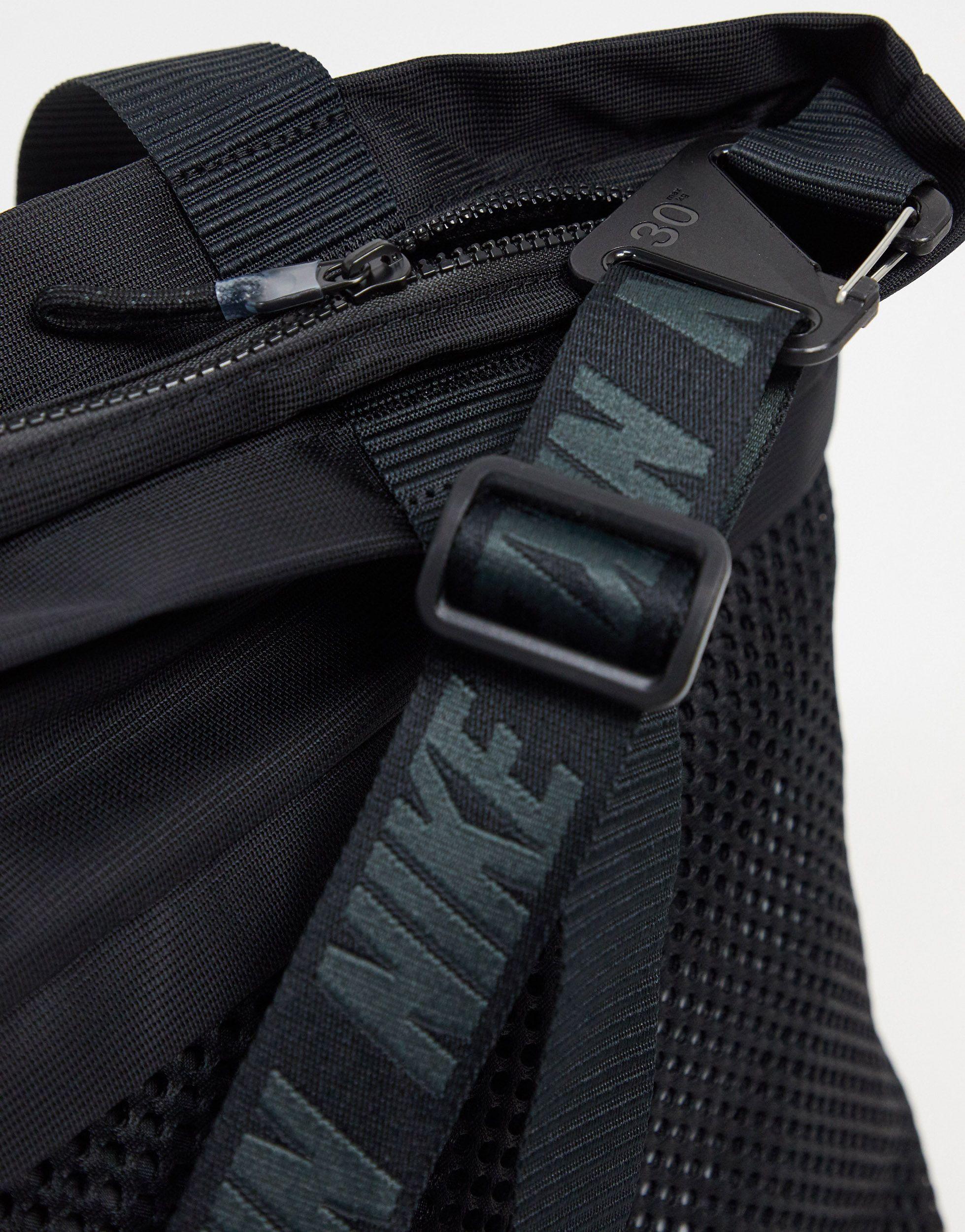 Nike Oversized Swoosh Tote Bag in Black - Lyst
