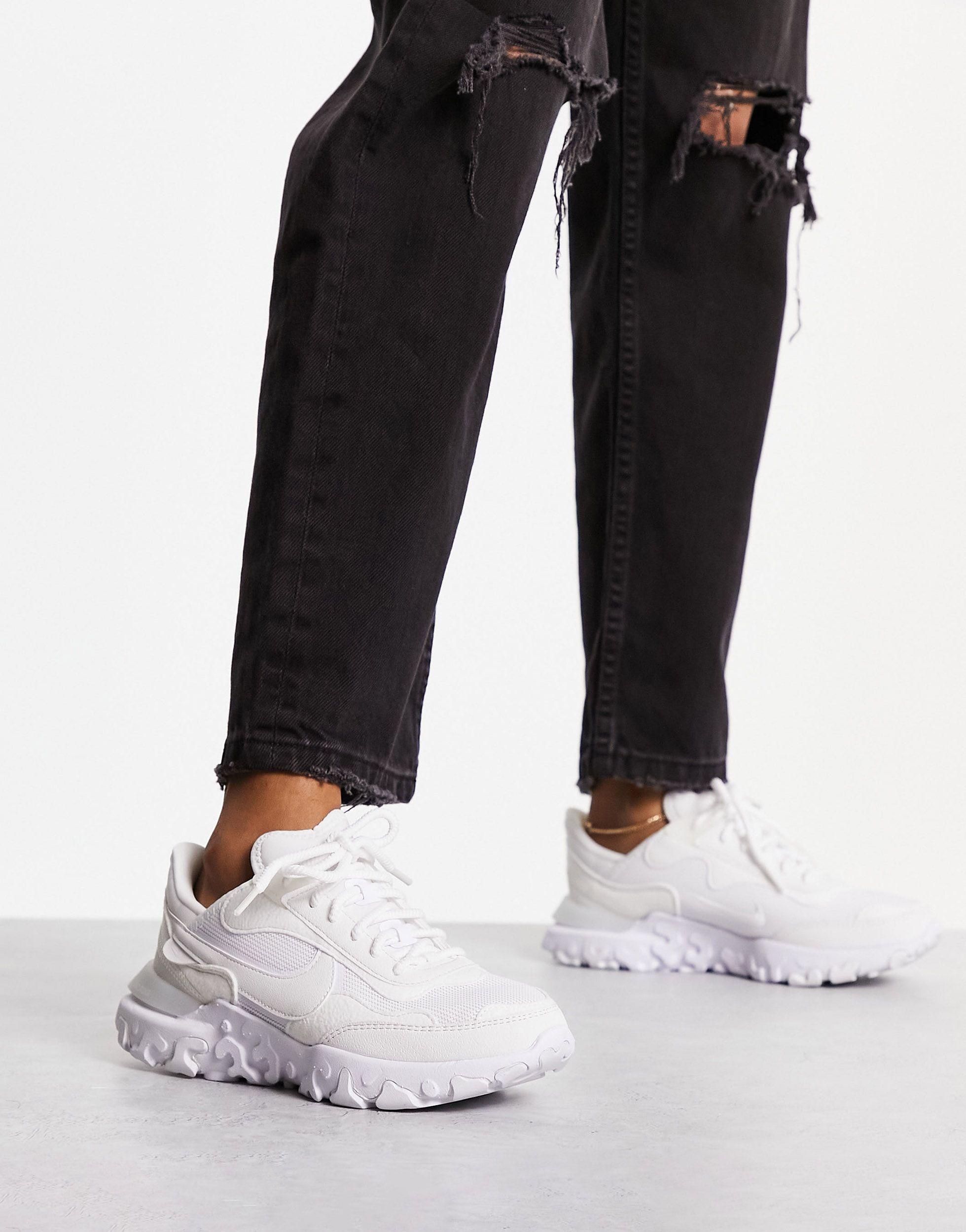 スニーカー [NIKE] (W) React Revision White WMNS) Nike React Revision 'Summit White Photon Dust Pure