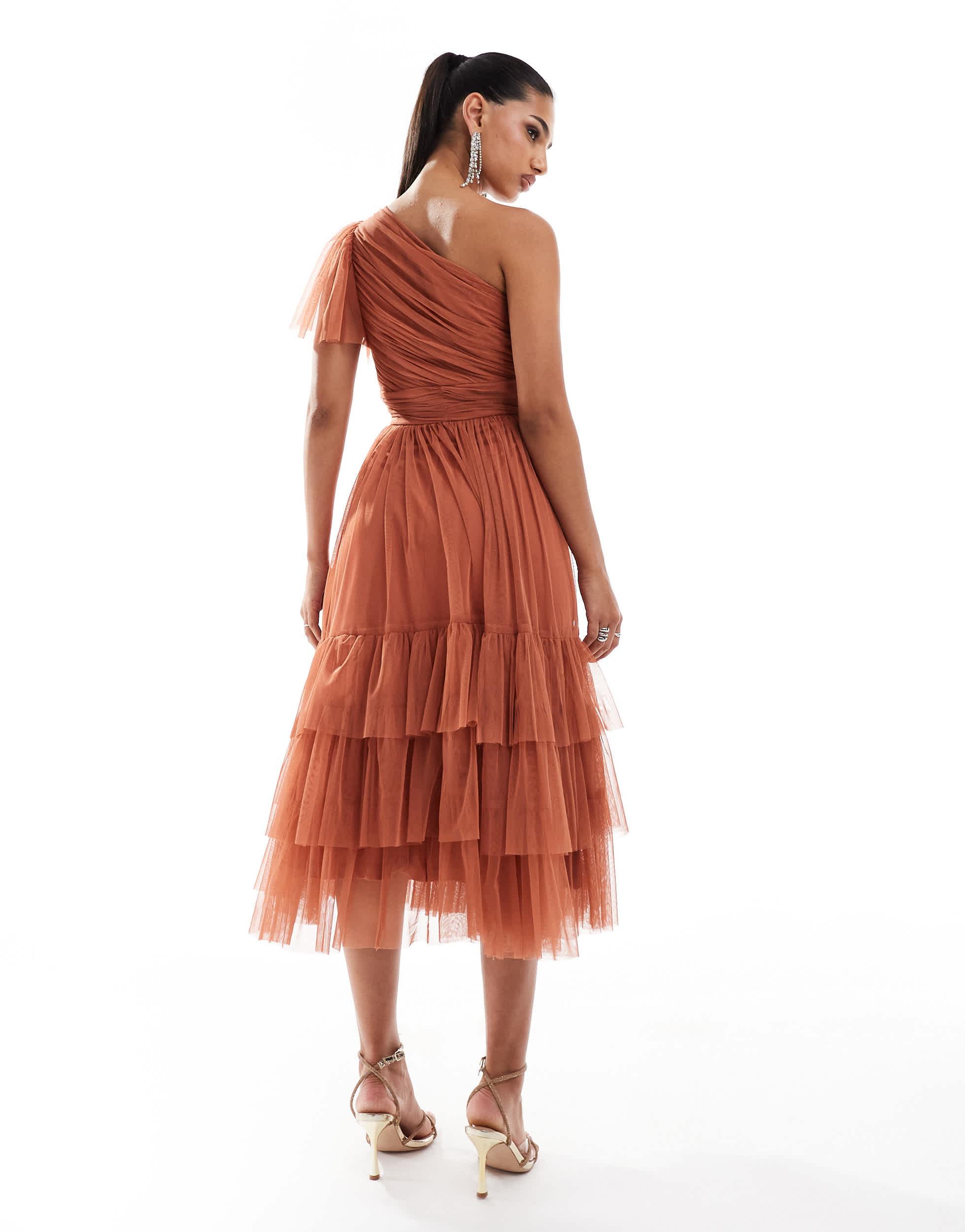 L'invitée madison robe mi-longue et asymétrique en tulle