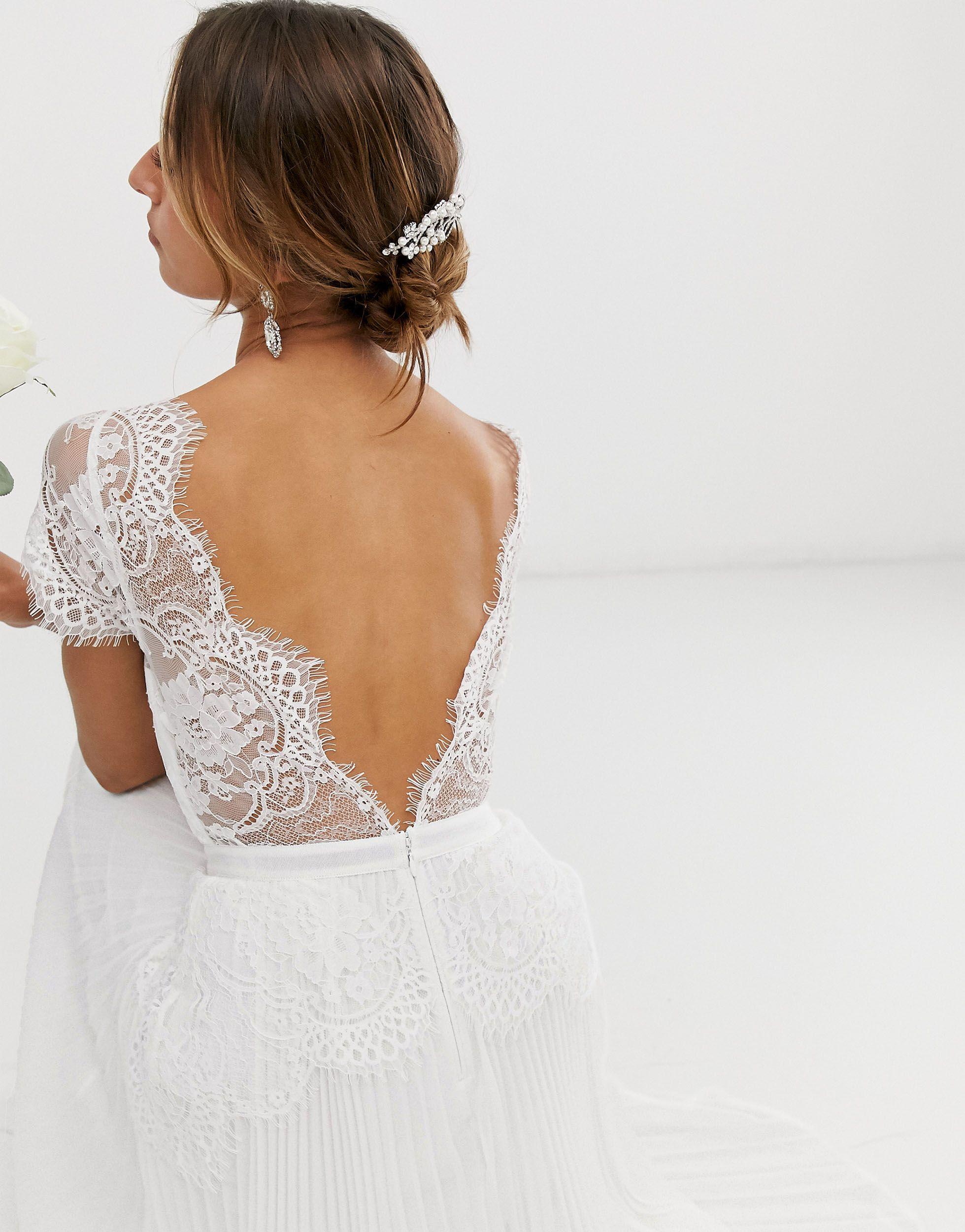 Vestido de boda de encaje escotado con falda plisada ASOS de Encaje de  color Blanco: ahorra un 50 % | Lyst