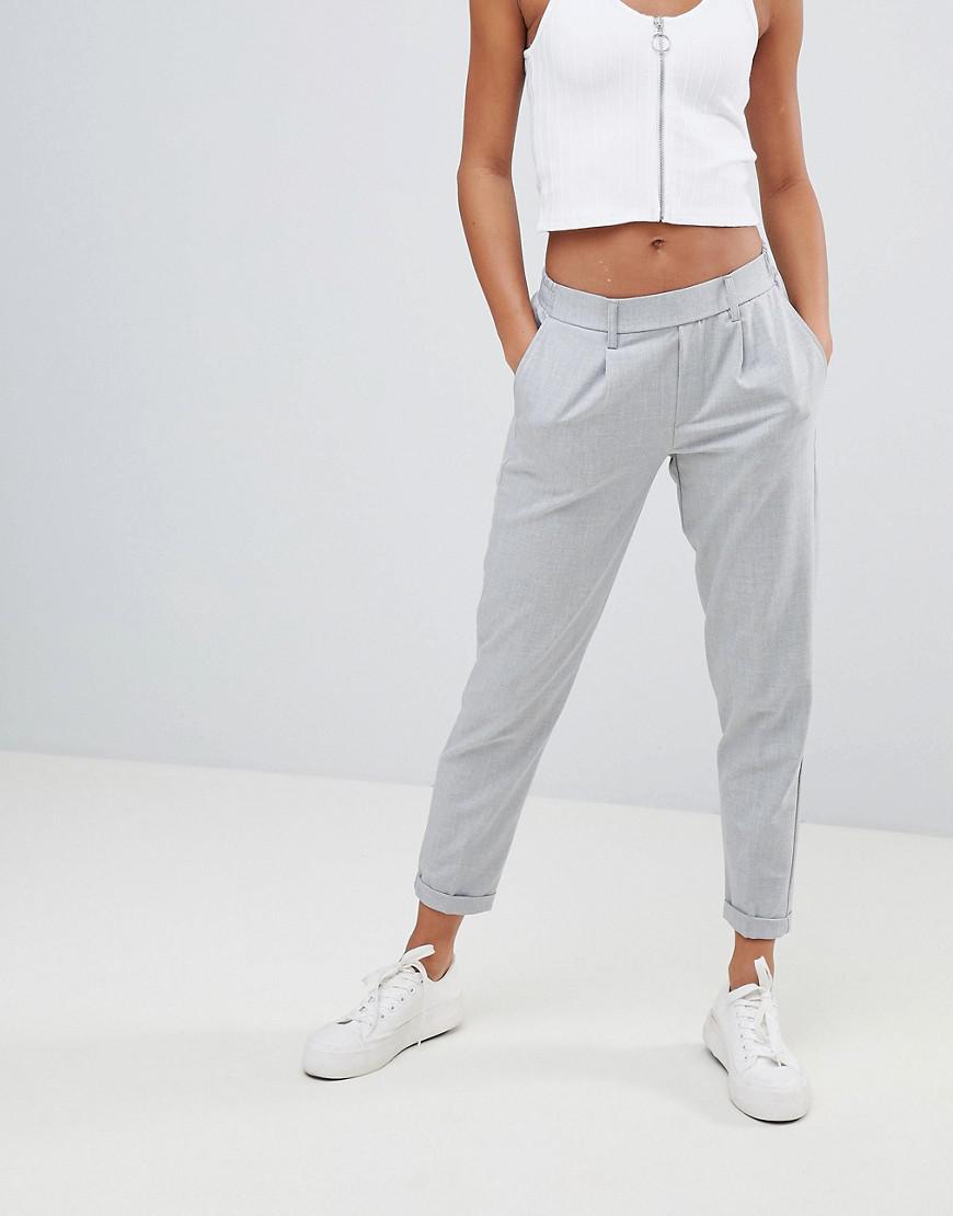 Pantalon carotte Bershka en coloris Gris | Lyst