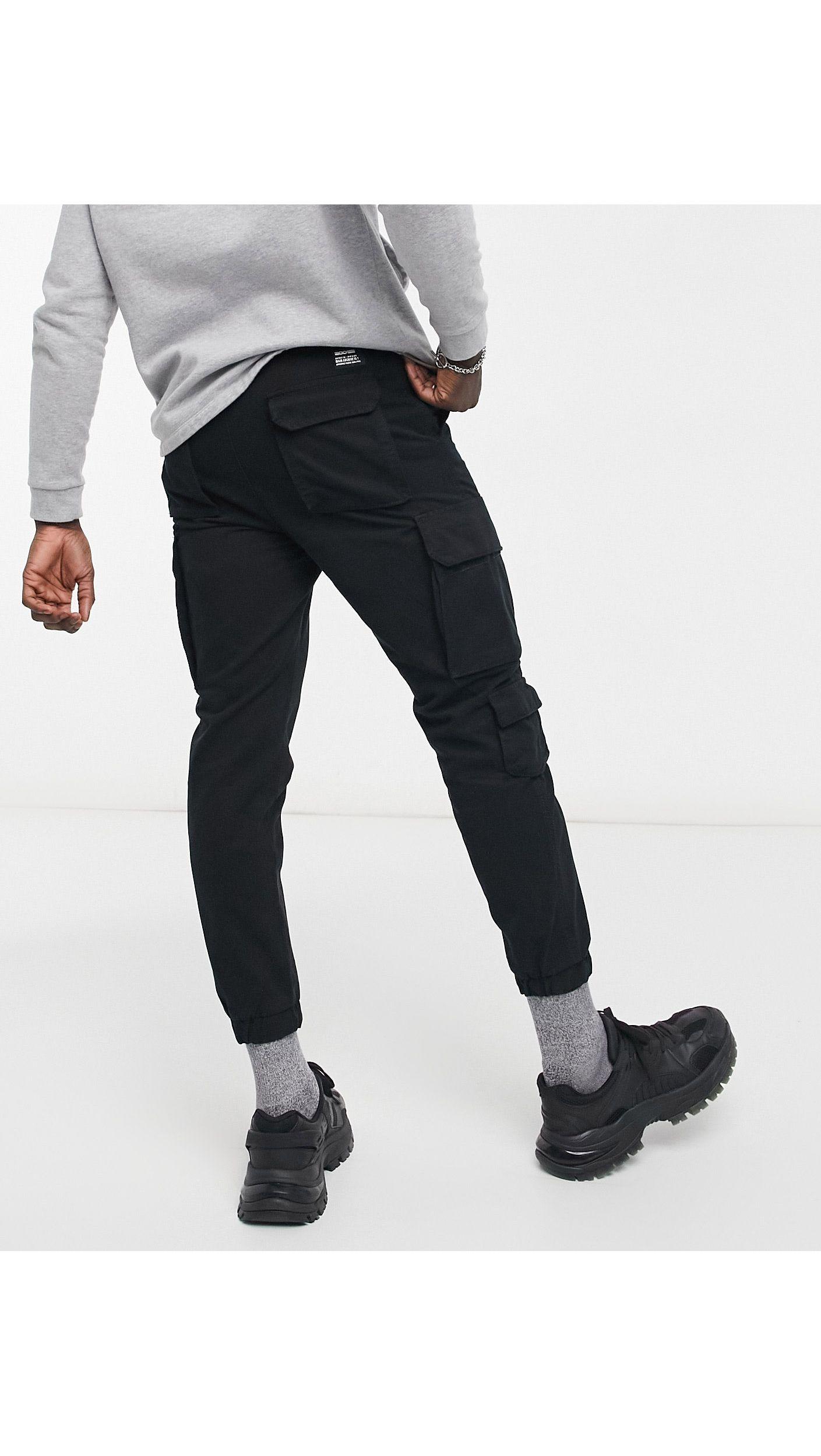 Bershka Cargo Trousers With Key Chain in Black for Men - Lyst