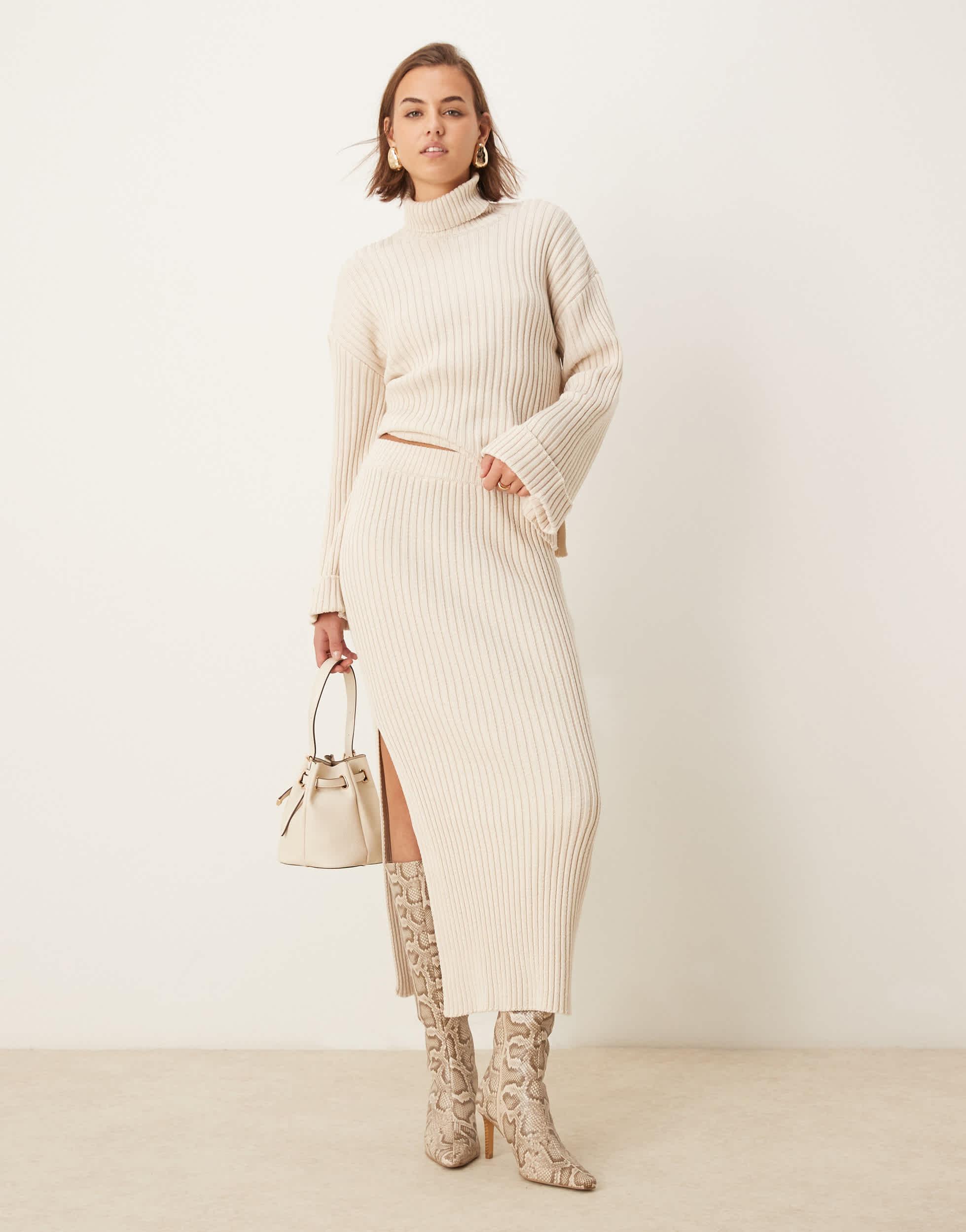 Knitted Maxi Skirt with Accessory Details