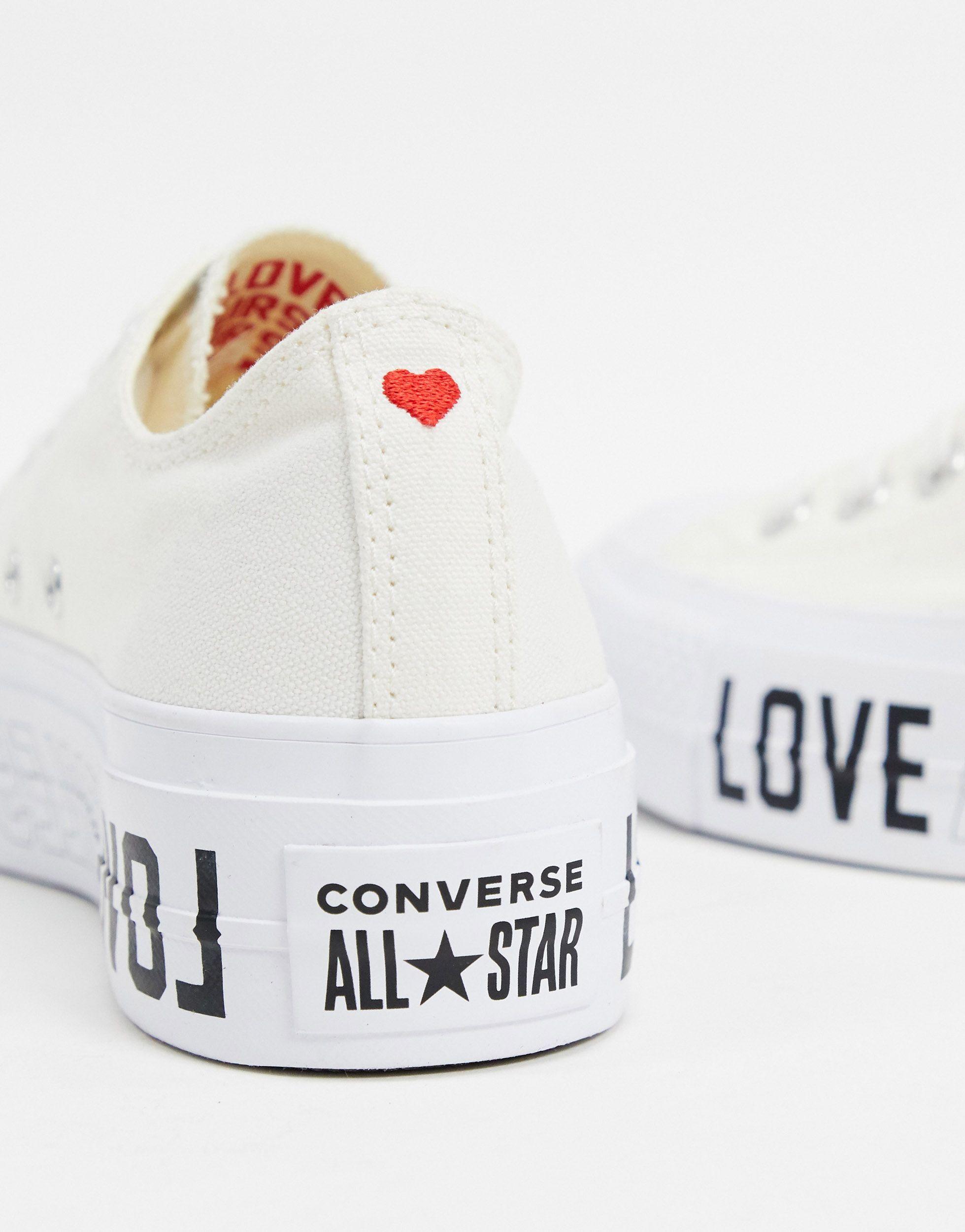 Trouwens lancering nakomelingen Converse Chuck Taylor Lift Platform Heart White Sneakers-black | Lyst